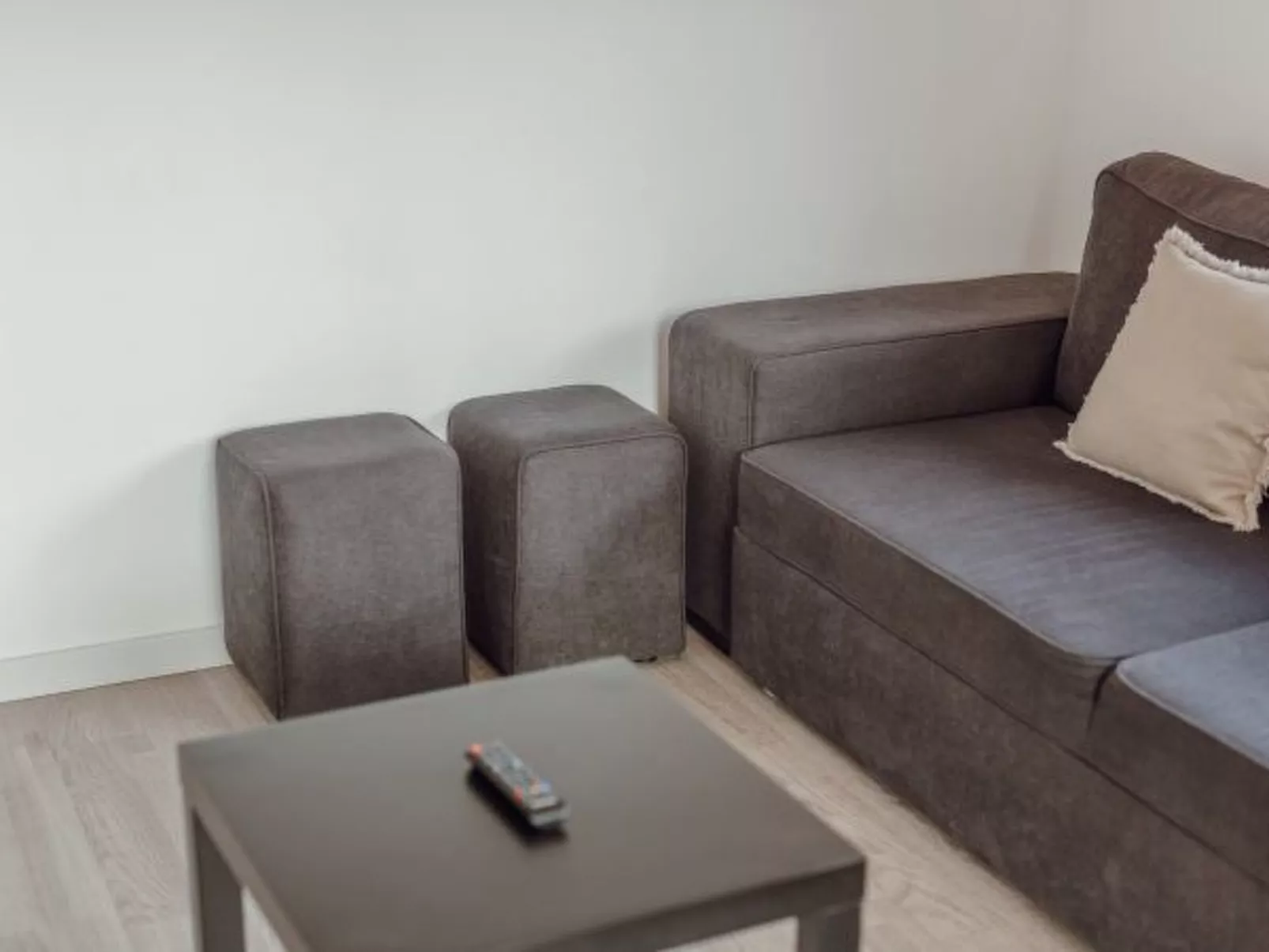 GAIA TERRACE with ELEVATOR by VACATIONY - Binnen