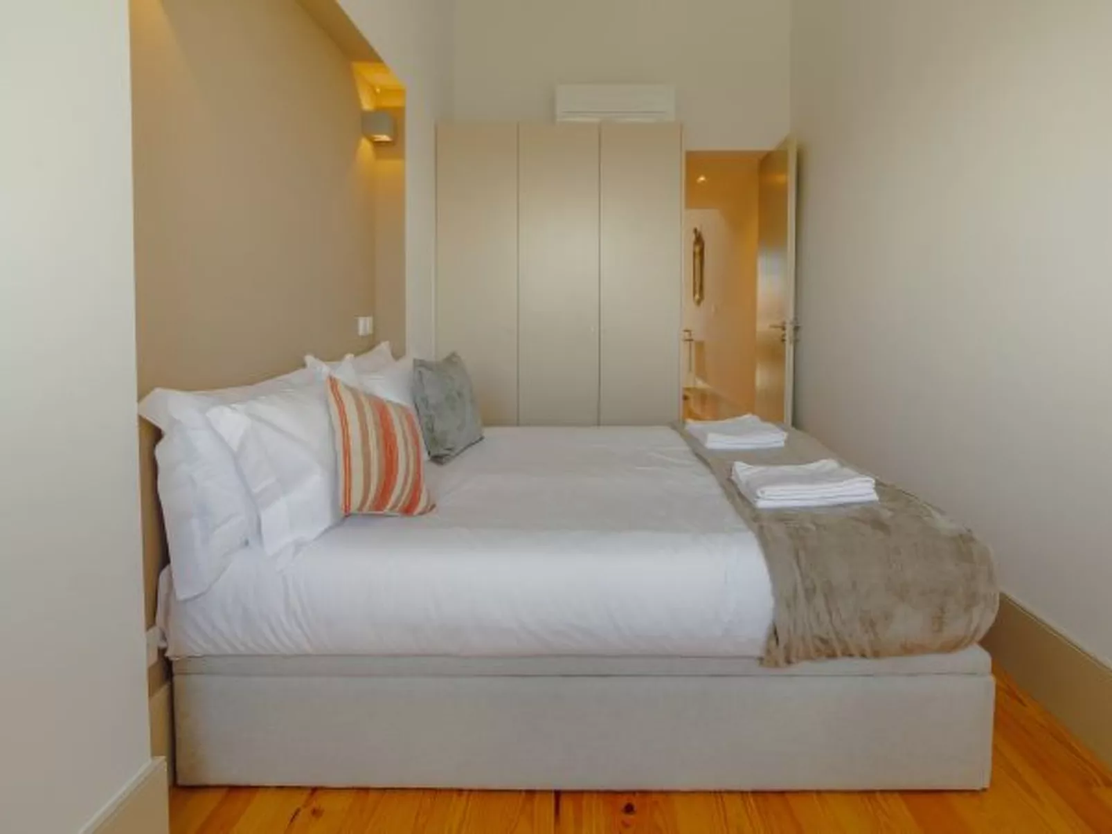 LEGACY OPORTO PREMIUM APARTMENT I by VACATIONY - Binnen