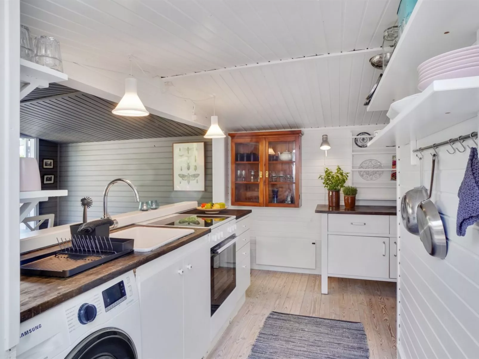 "Esaias" - 1.1km from the sea - Binnen