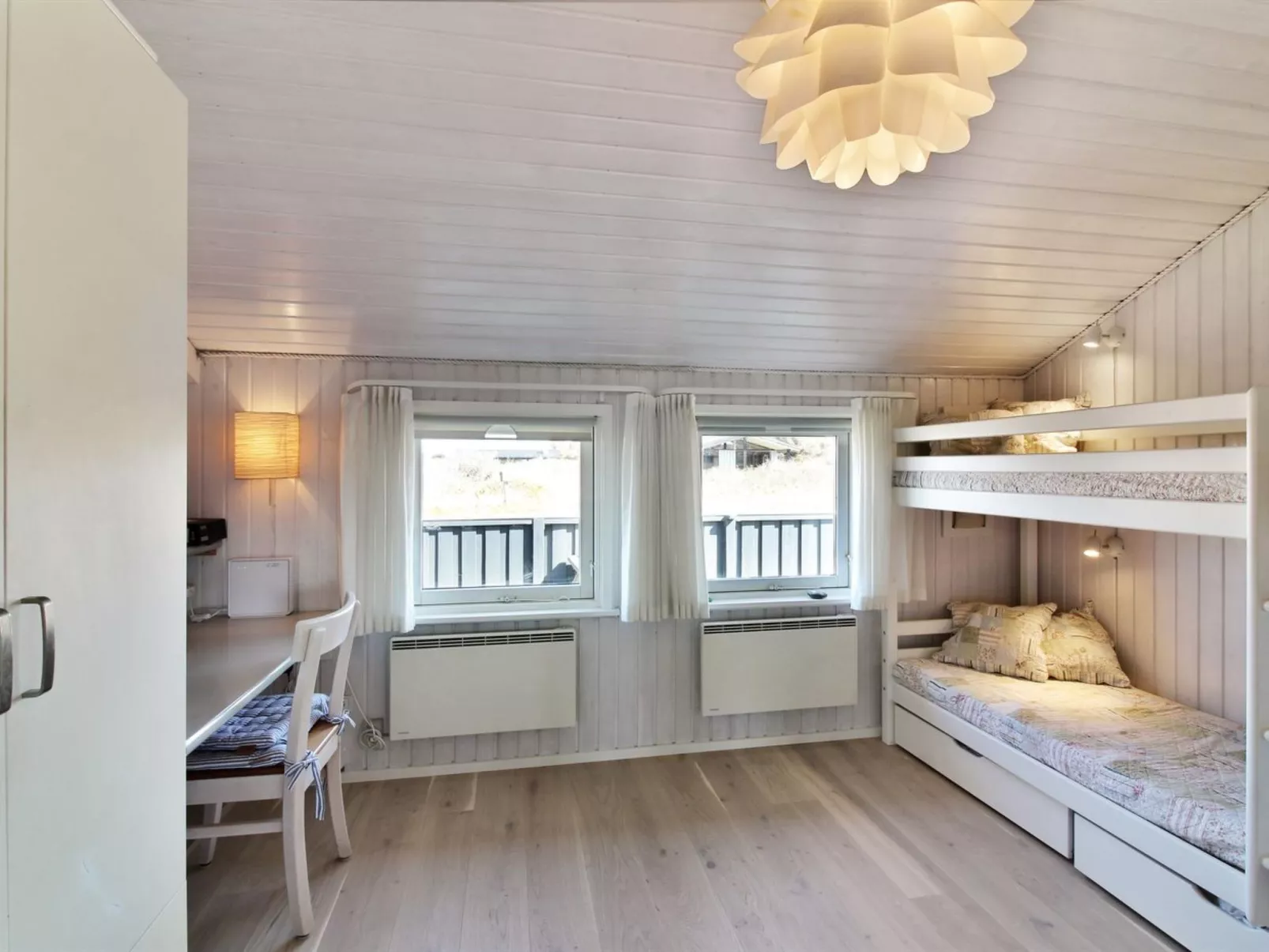 "Minka" - 58m from the sea - Binnen