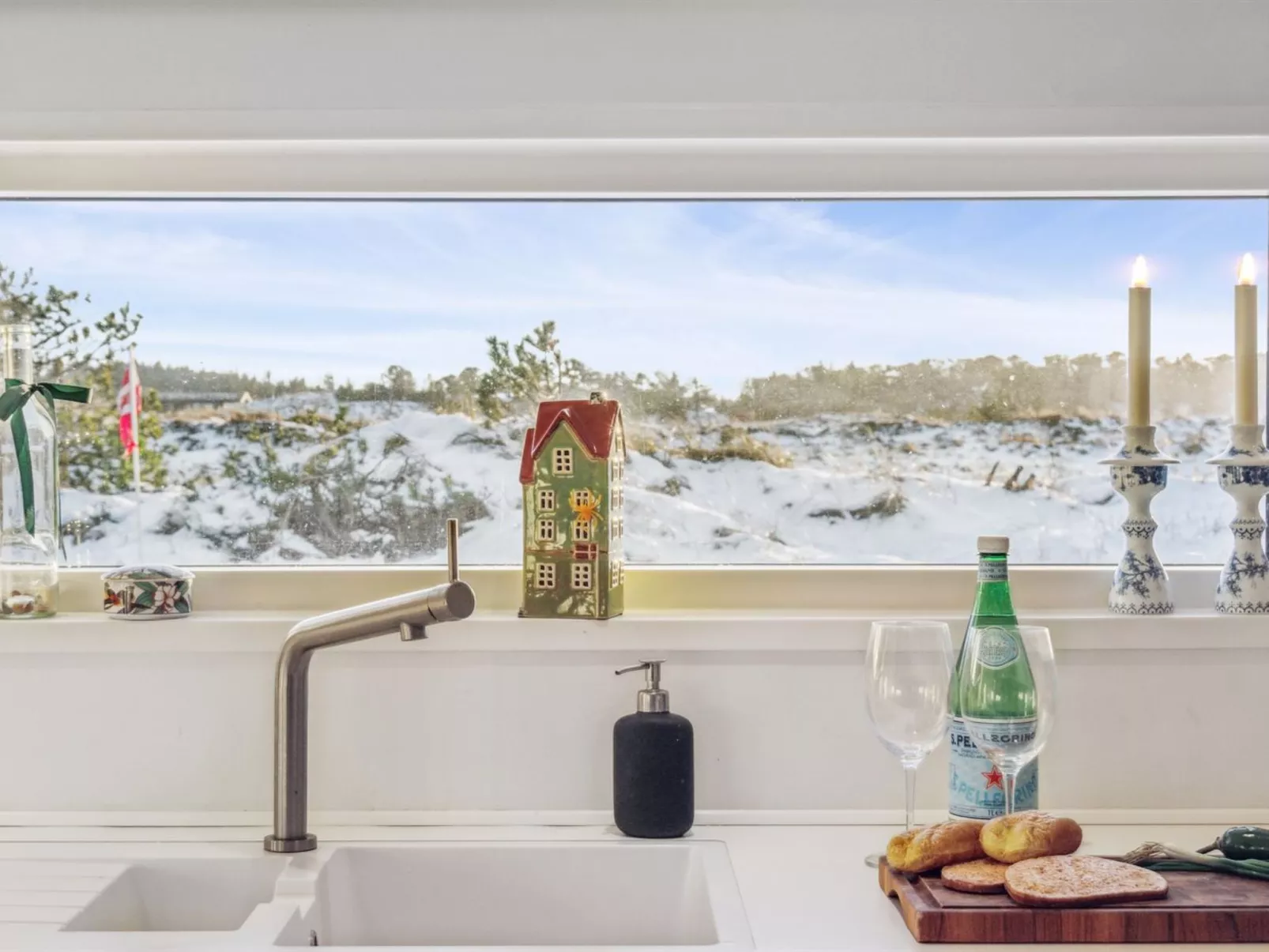 "Lagho" - 500m from the sea - Binnen