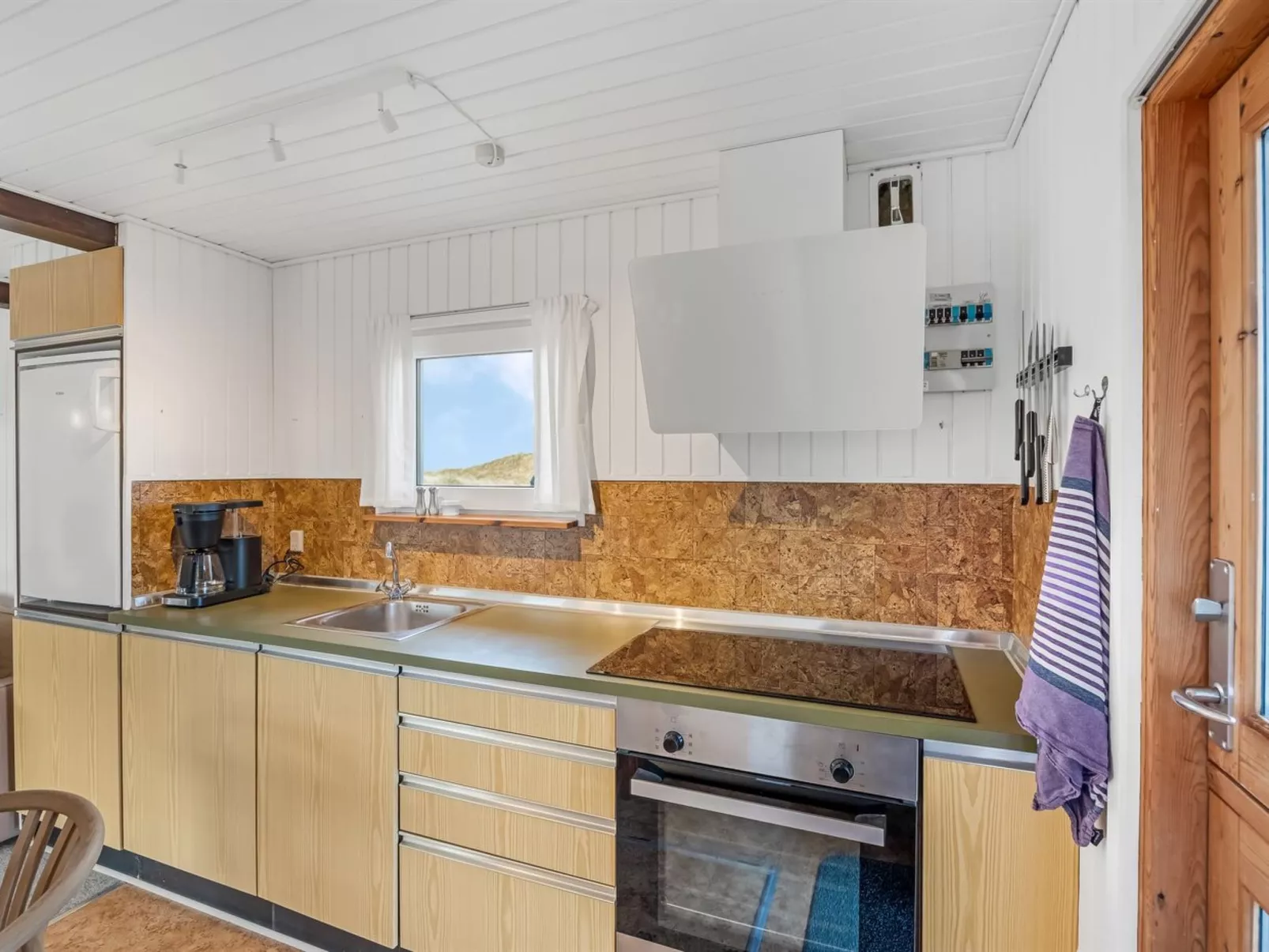 "Pihla" - 150m from the sea - Binnen