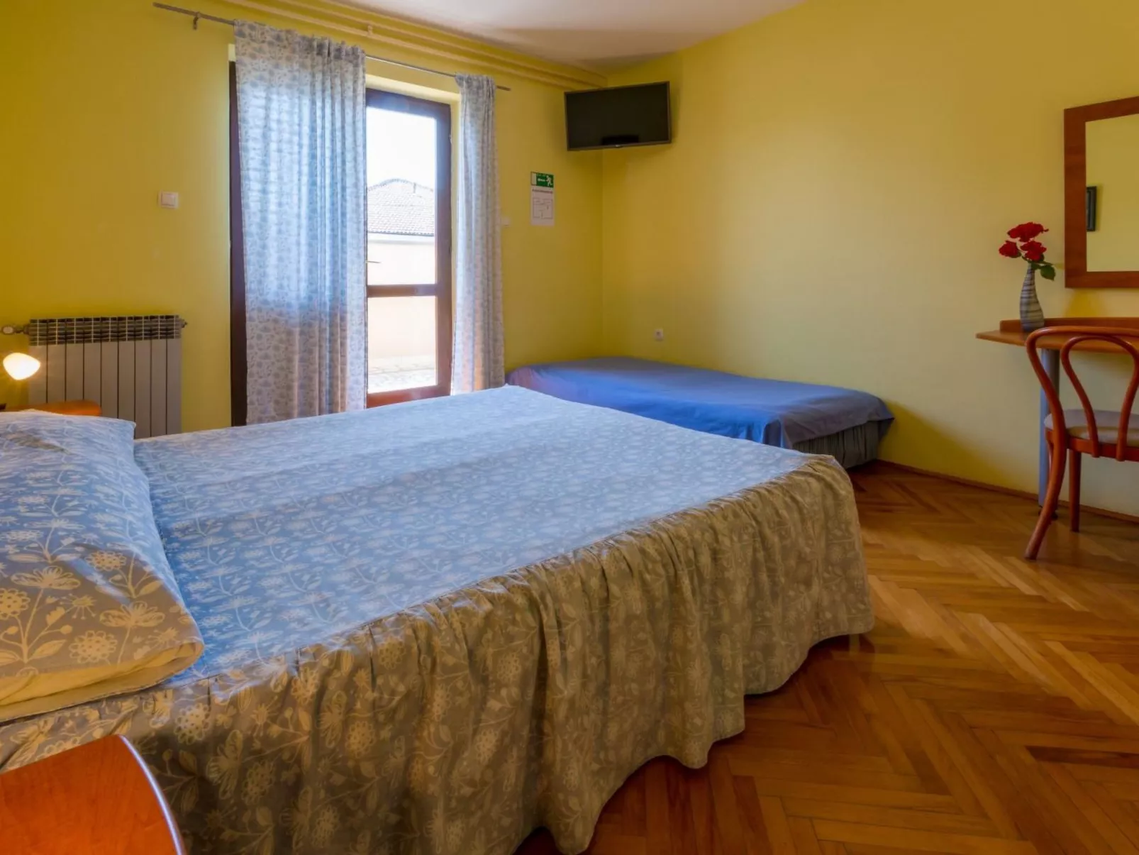 IVANKA 2 / HR-02419-02 - Image-tags.info