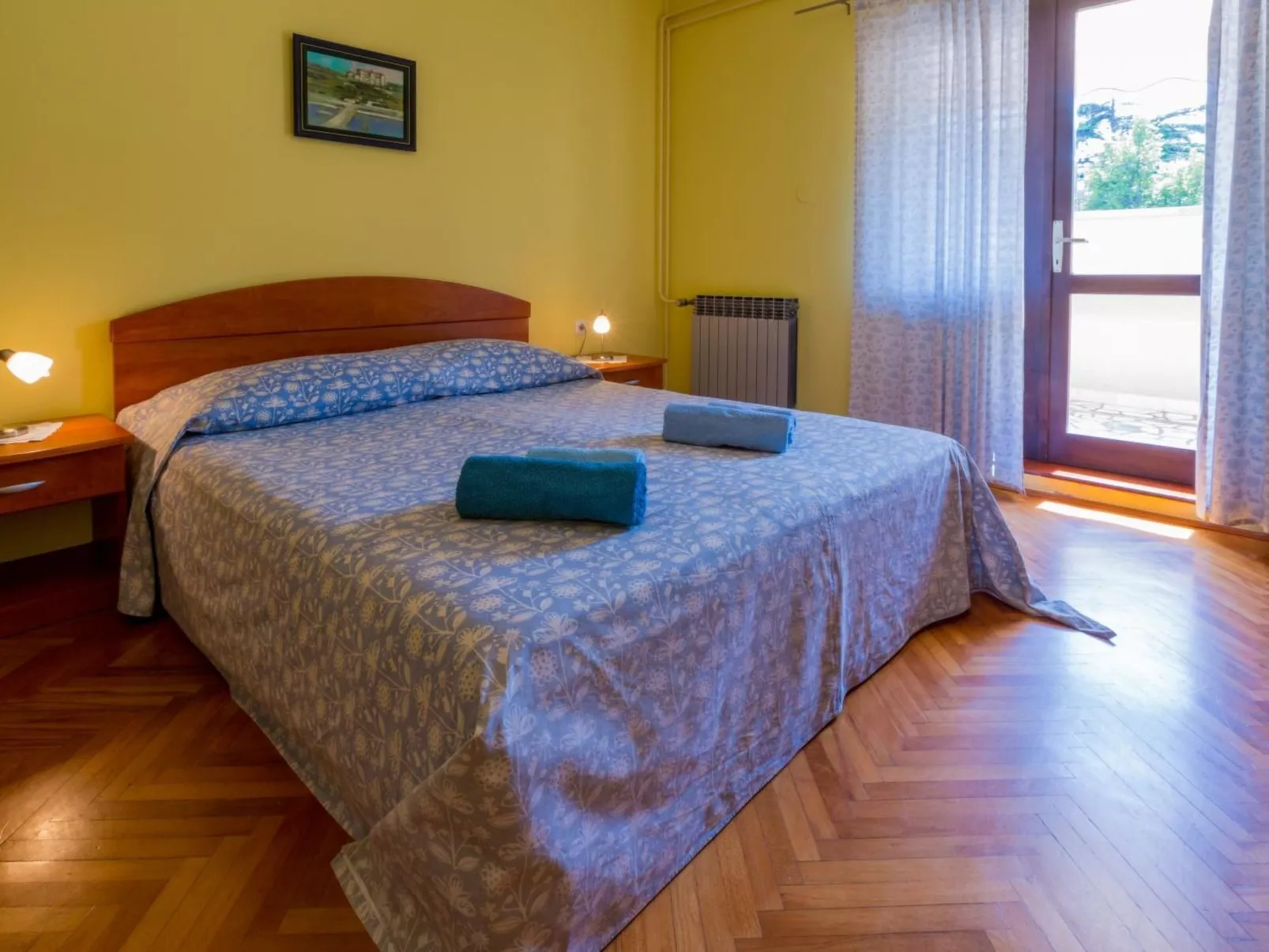 IVANKA 3 / HR-02419-03 - Binnen