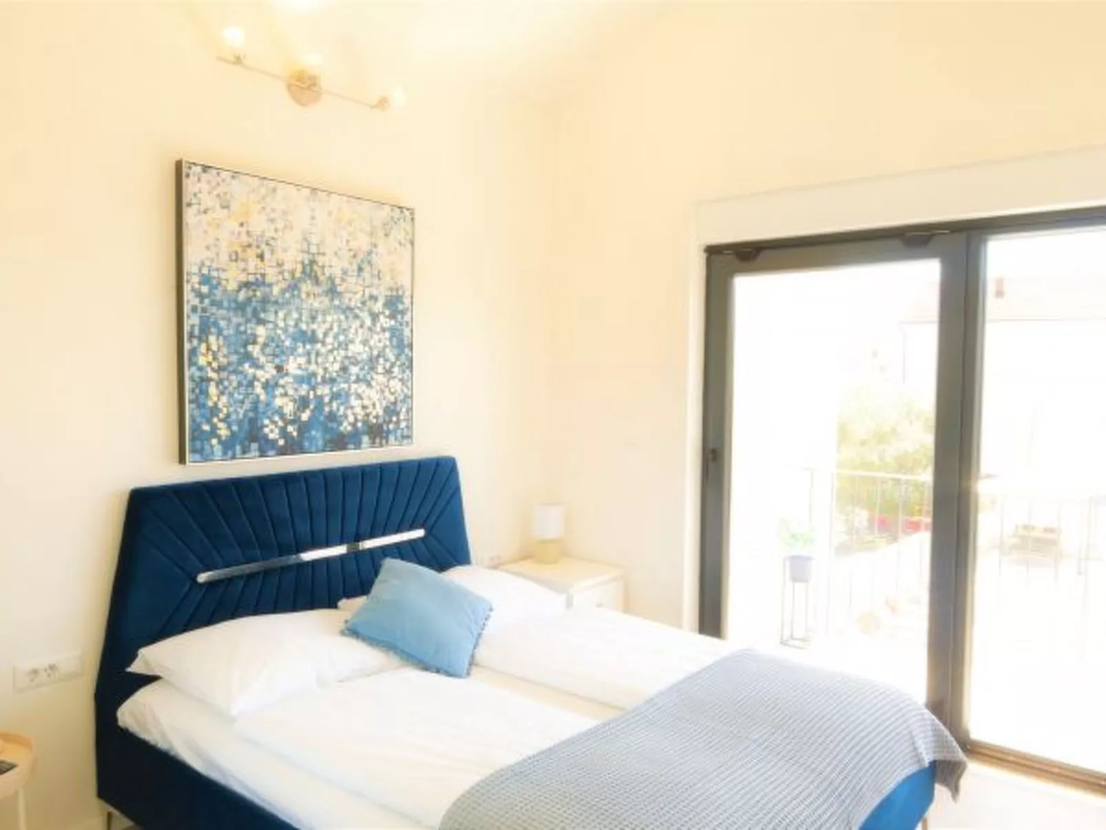 Villa Magale with a pool - Image-tags.info