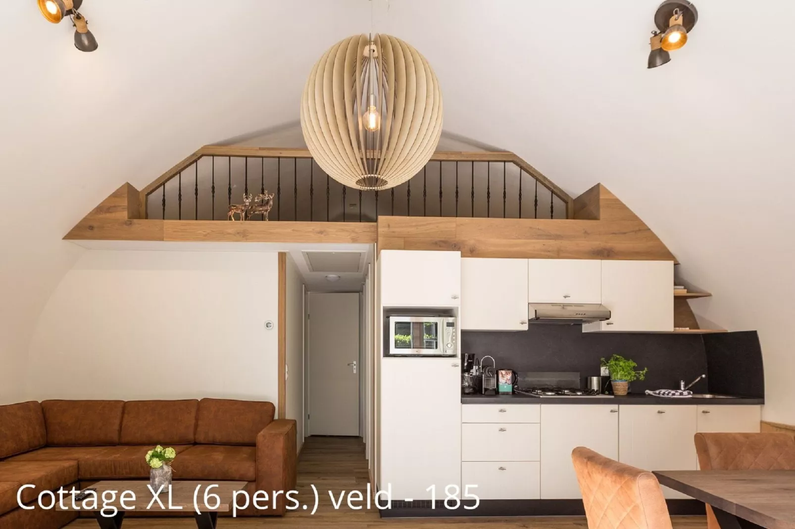 Residence De Eese 34-Woonkamer