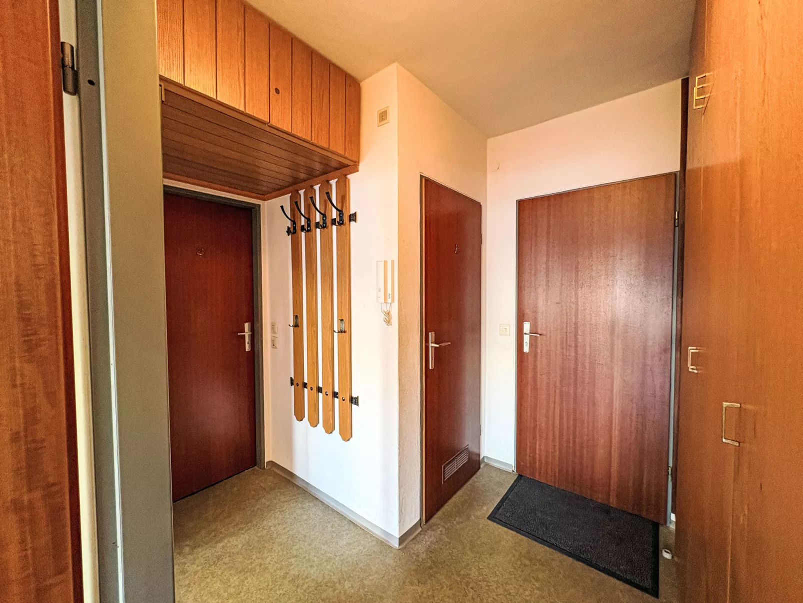 Kirchenblick - Binnen