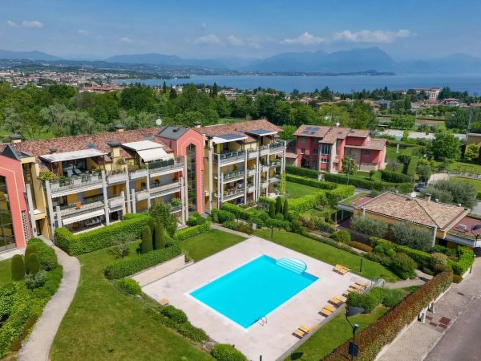 DesenzanoLoft Paradise Lake View - Image-tags.info