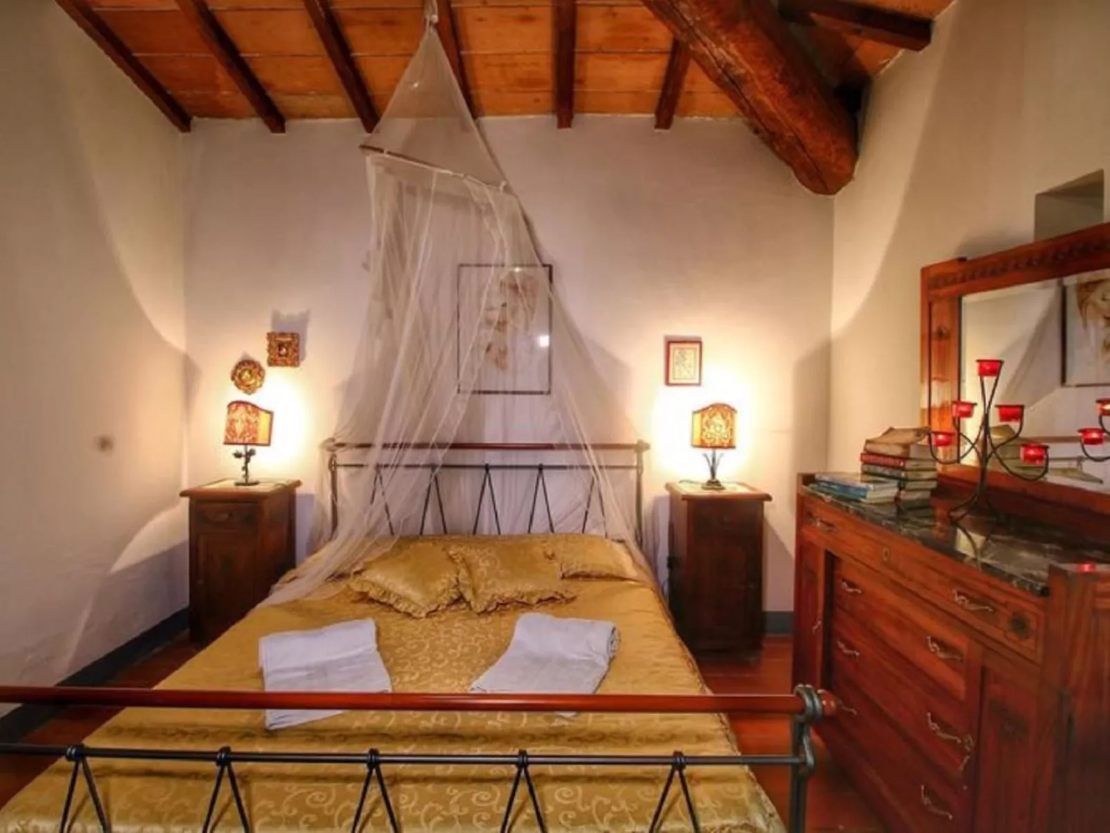 Le Corniole mit Pool, Jacuzzi und Grill - Image-tags.info