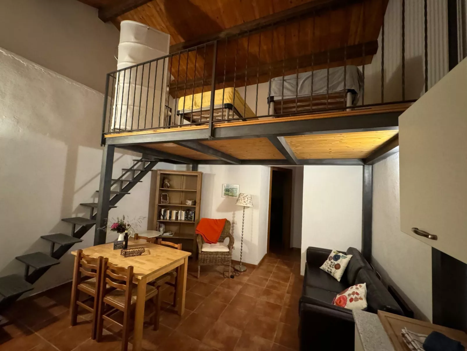 Tolles Reihenhaus im Olivenhain - Binnen