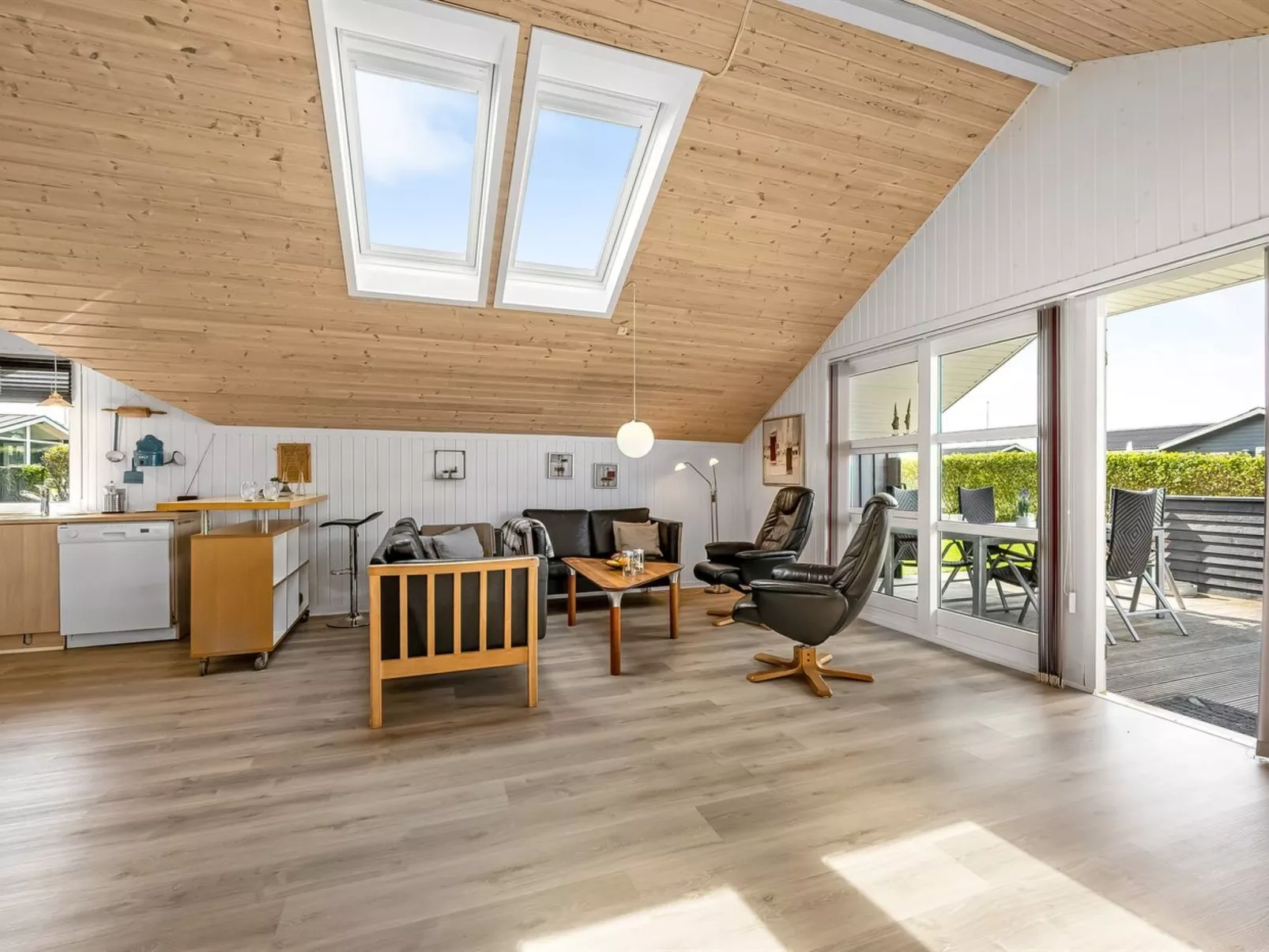 "Naninja" - 300m to the fjord - Binnen