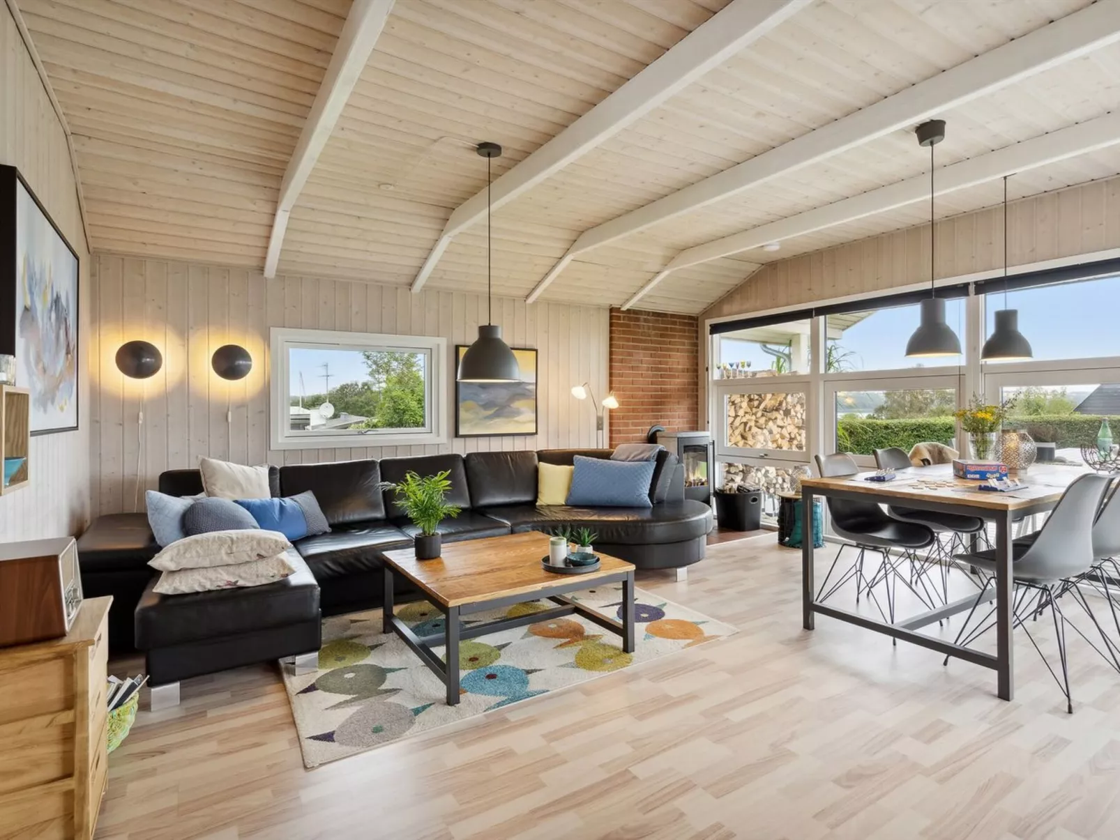 "Hjalmsvider" - 300m from the sea - Binnen