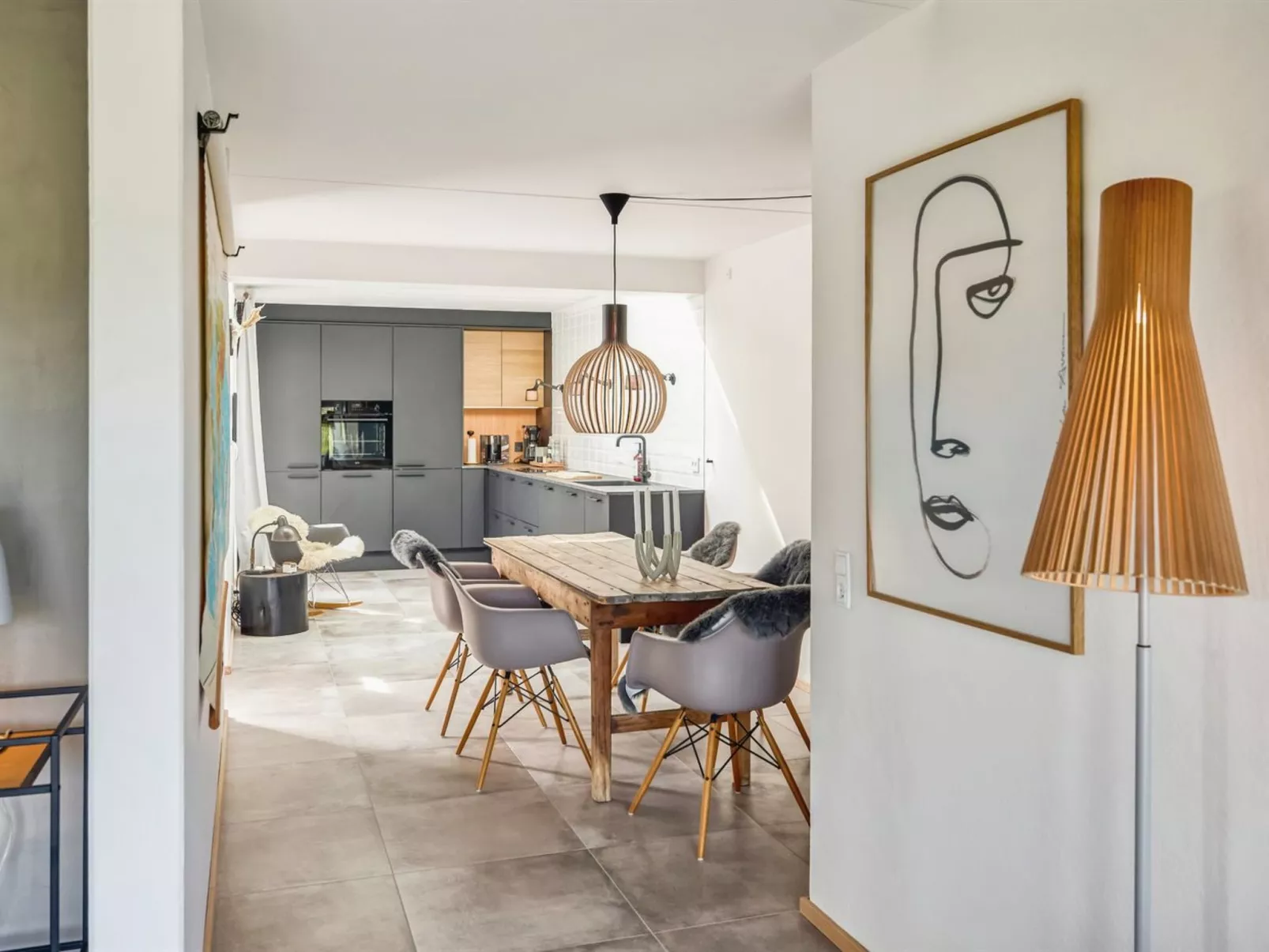 "Kaapo" - 1km from the sea - Binnen