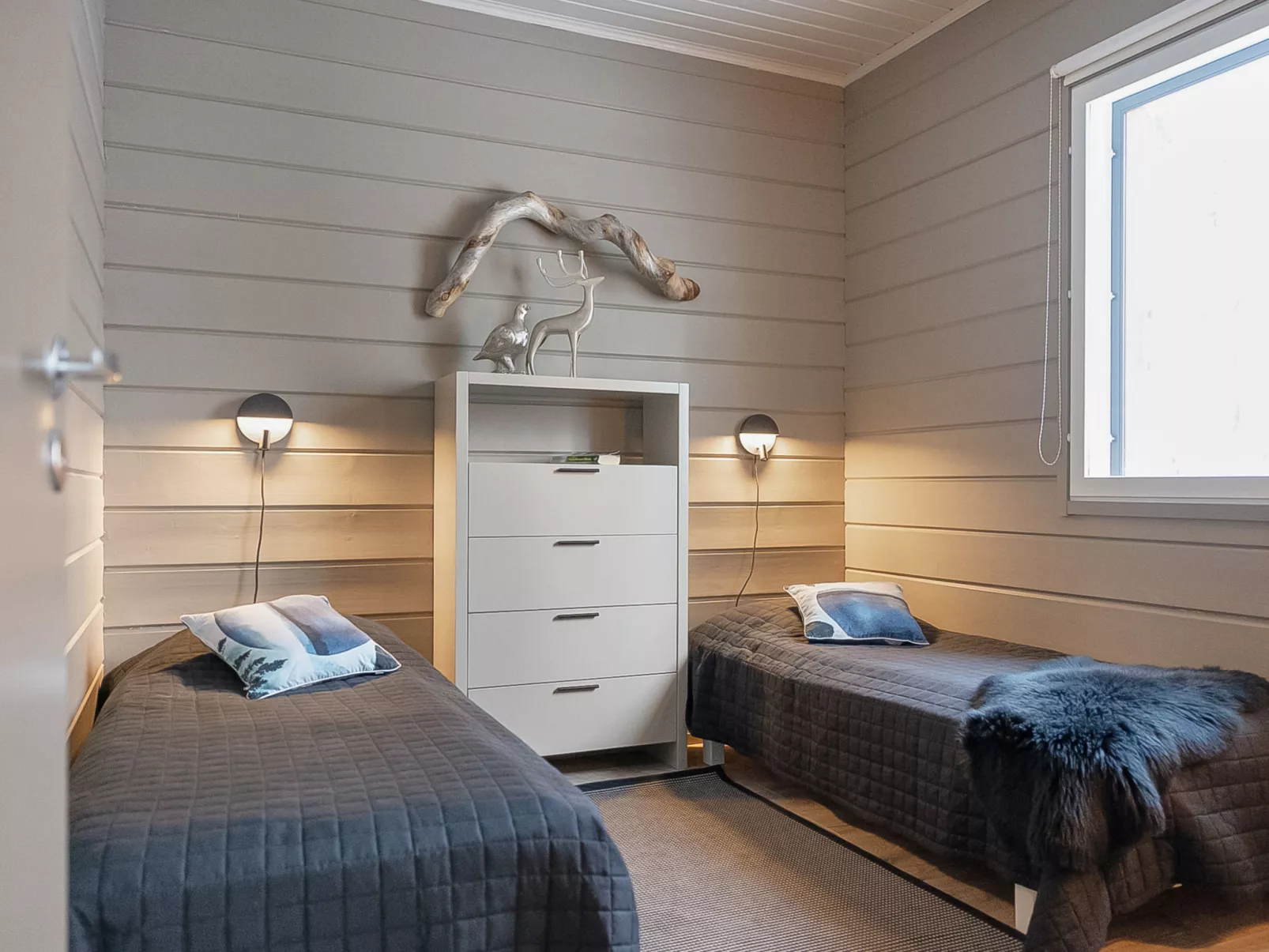 Loma-saaga 3 - Binnen