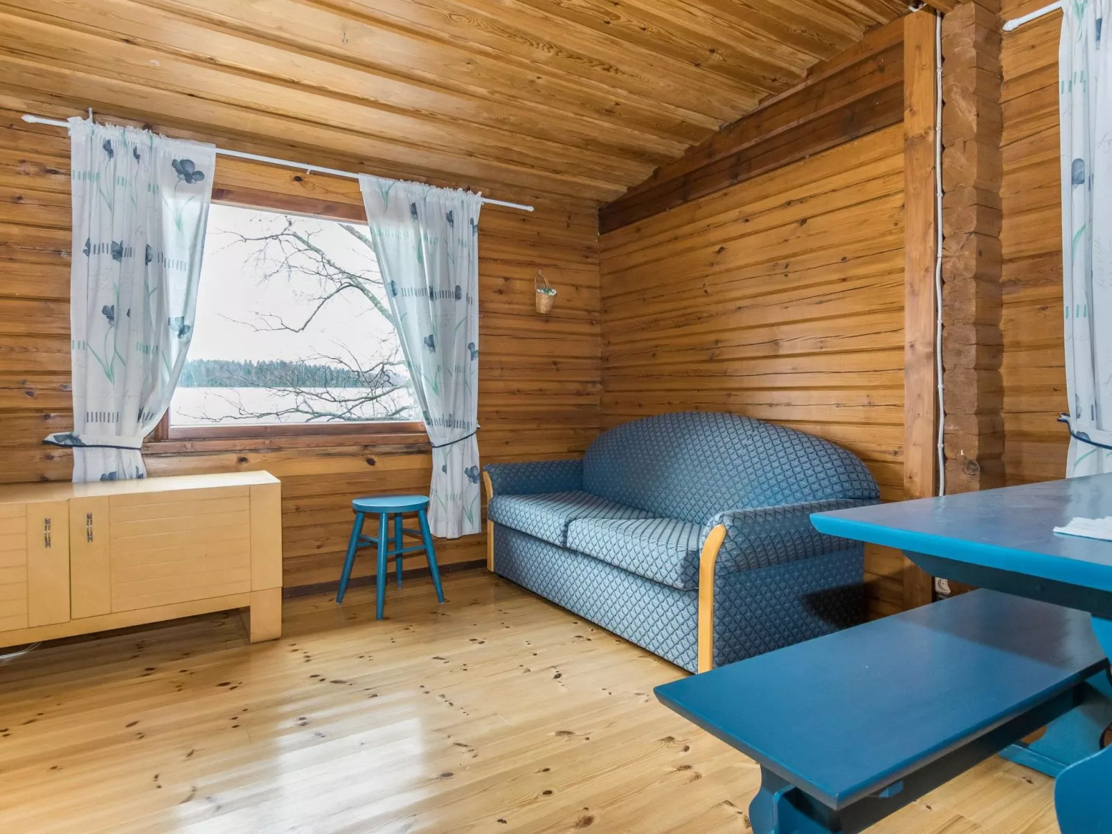 Villa iloinen - Binnen