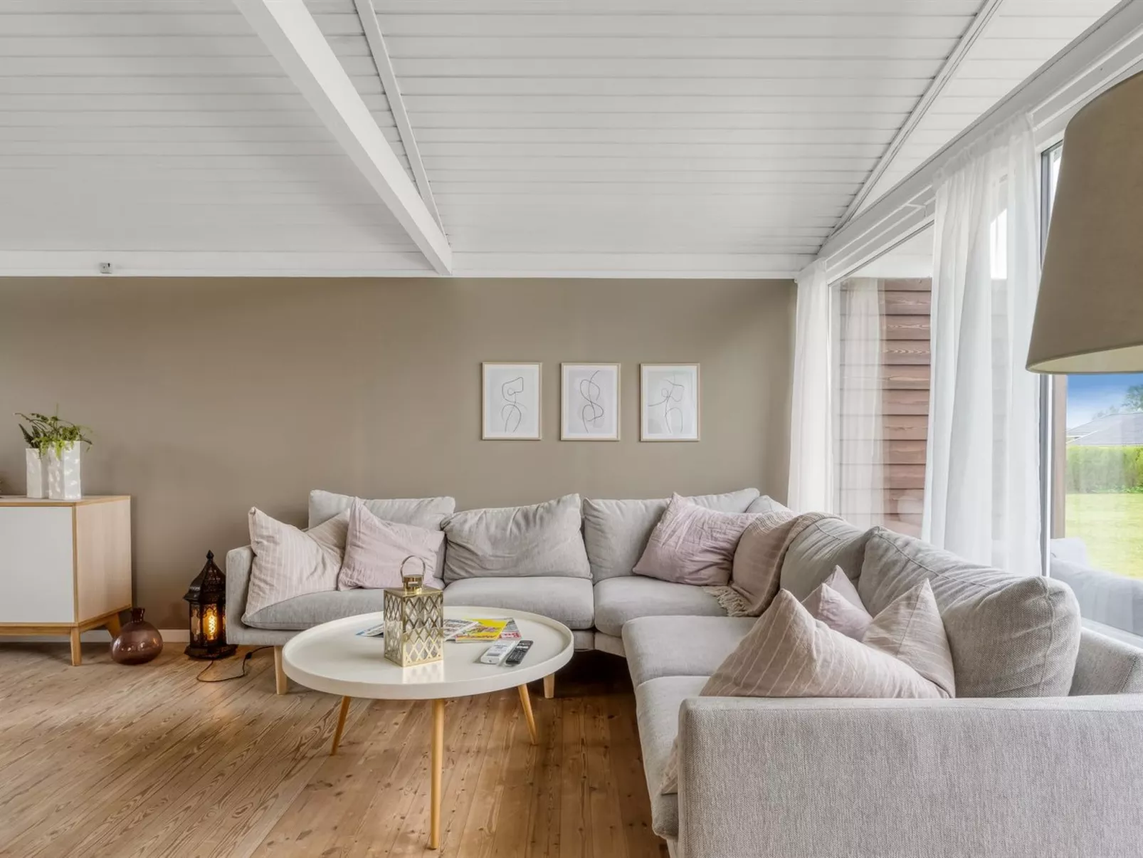 "Karin" - 300m from the sea - Binnen