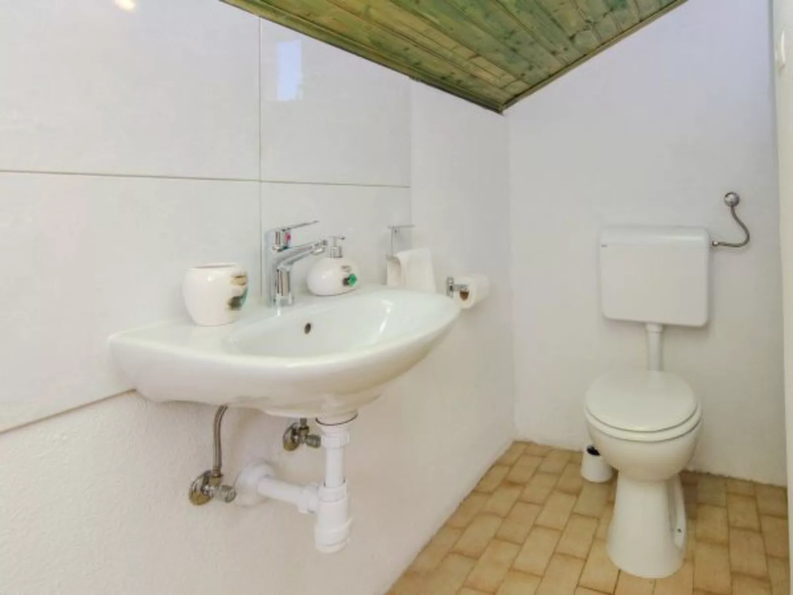 Villa Annamaria with large pool, Zadar - Image-tags.info