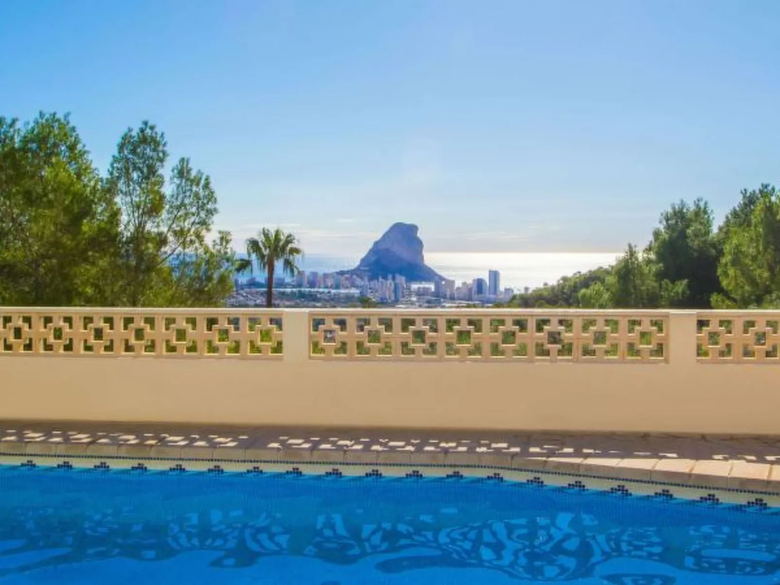 Villa Moskoa - PlusHolidays - Image-tags.info