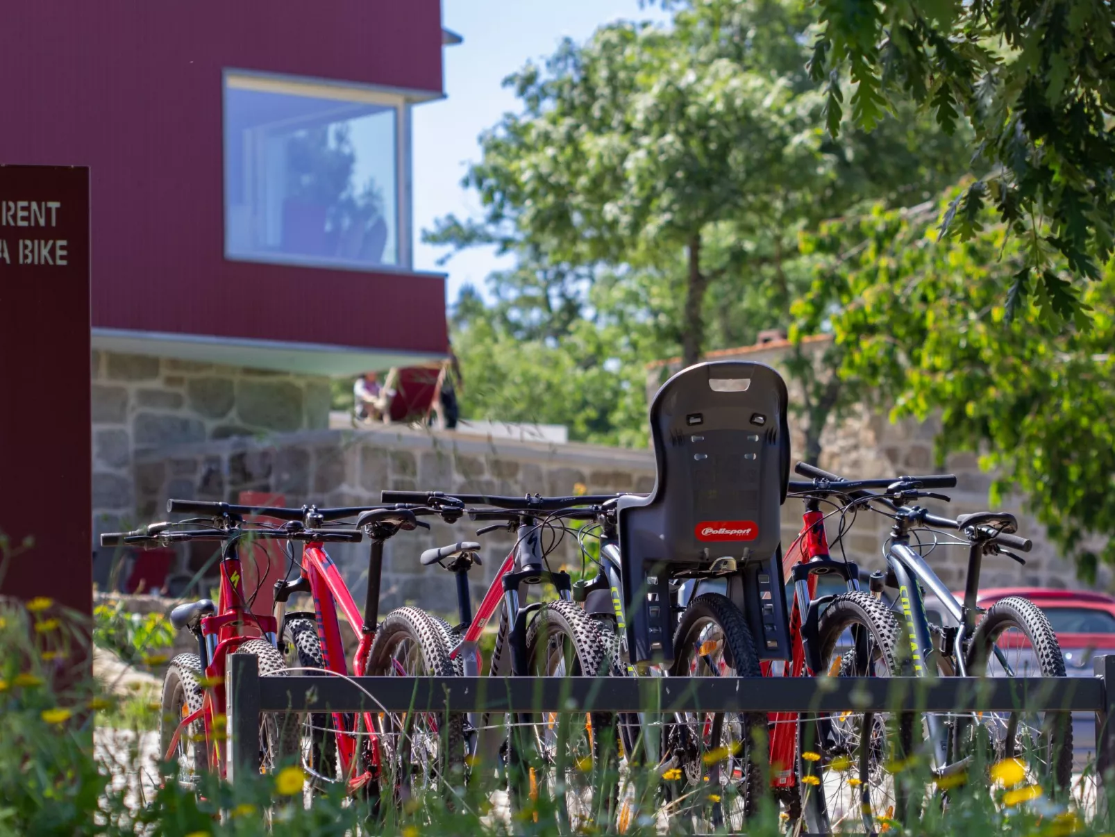 Haus in Vila Soeiro Do Chão mit privatem Parkplatz - Buiten