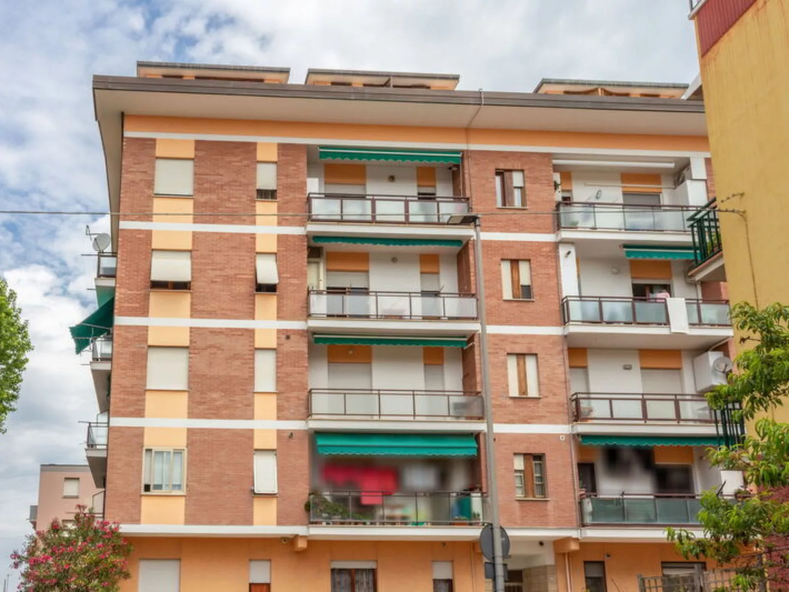 Conero Bluloft - Buiten