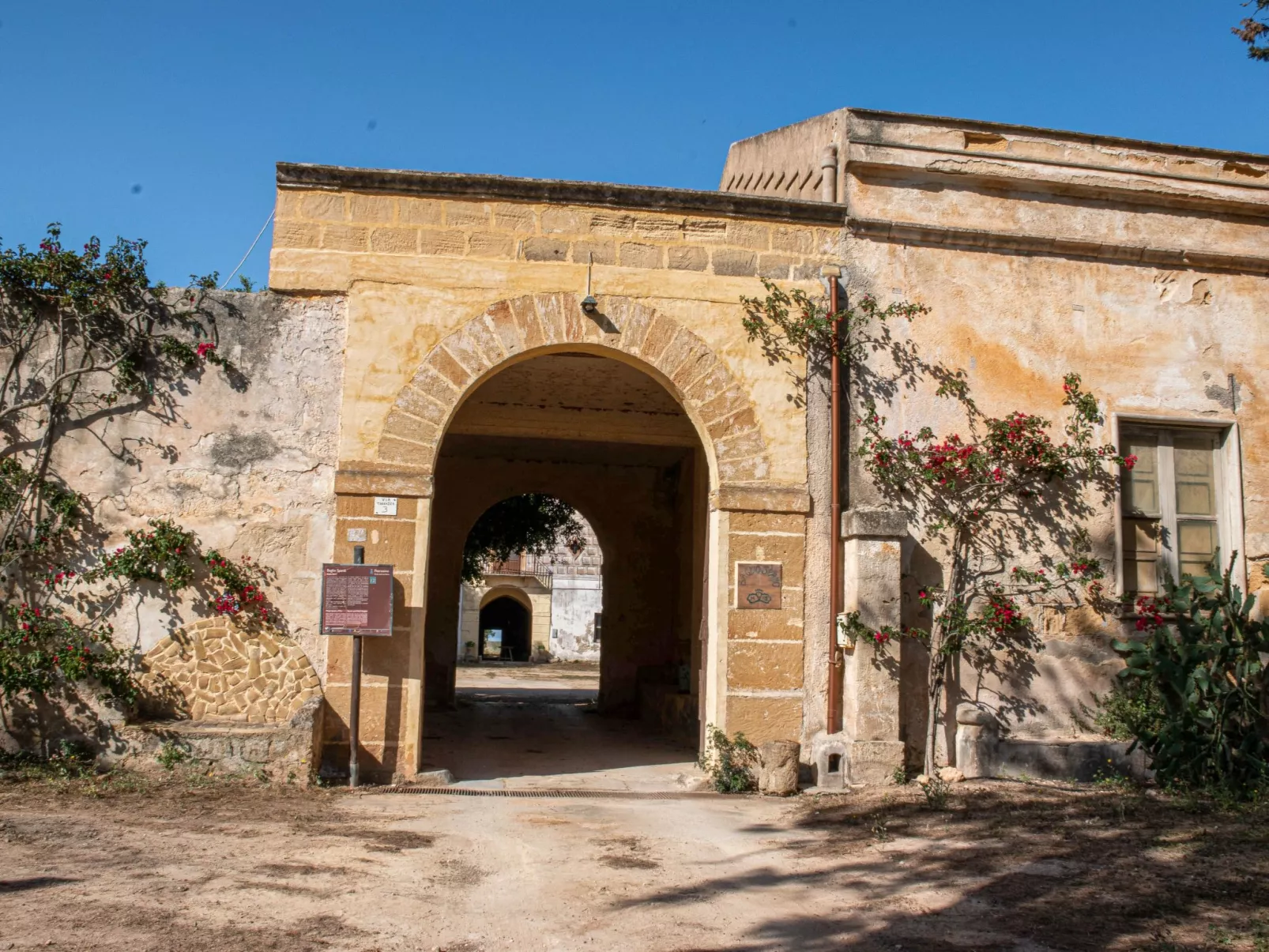 Gästezimmer mit Wasserblick - Buiten