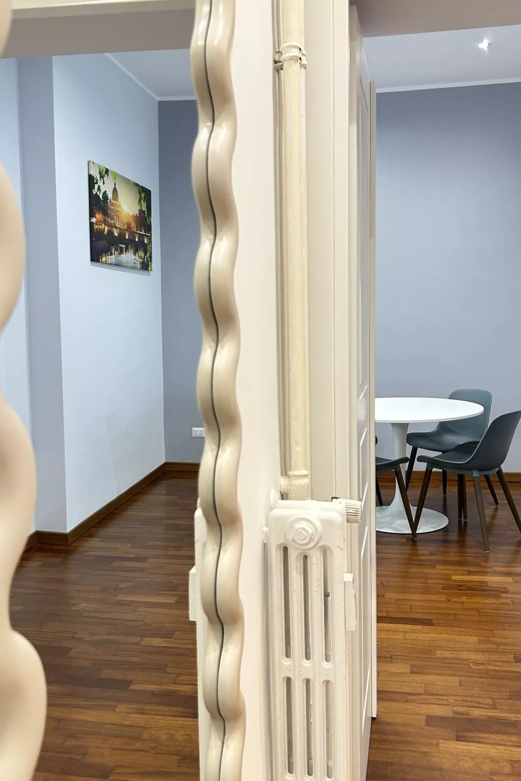 'Vatican Vibes - Binnen