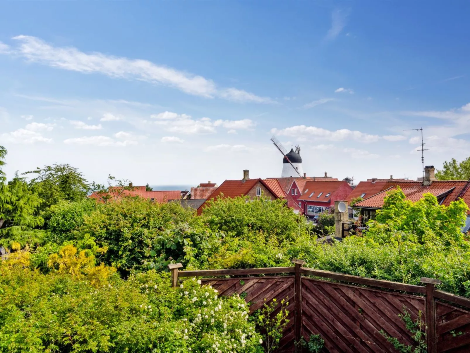 "Kamile" - 400m from the sea - Buiten