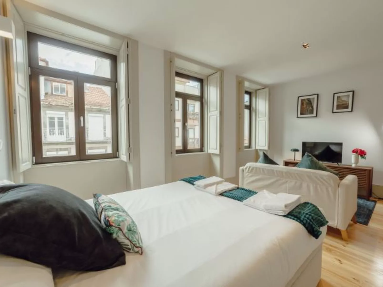 LEGACY OPORTO DESIGN APARTMENT F by VACATIONY - Binnen