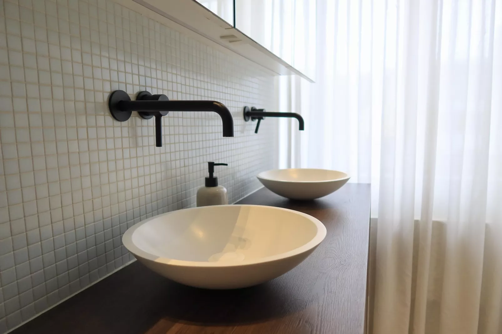 Cosy Courtyard House Hasselt - Badkamer