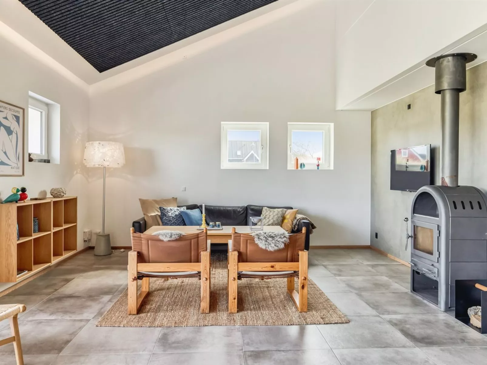 "Kaapo" - 1km from the sea - Binnen