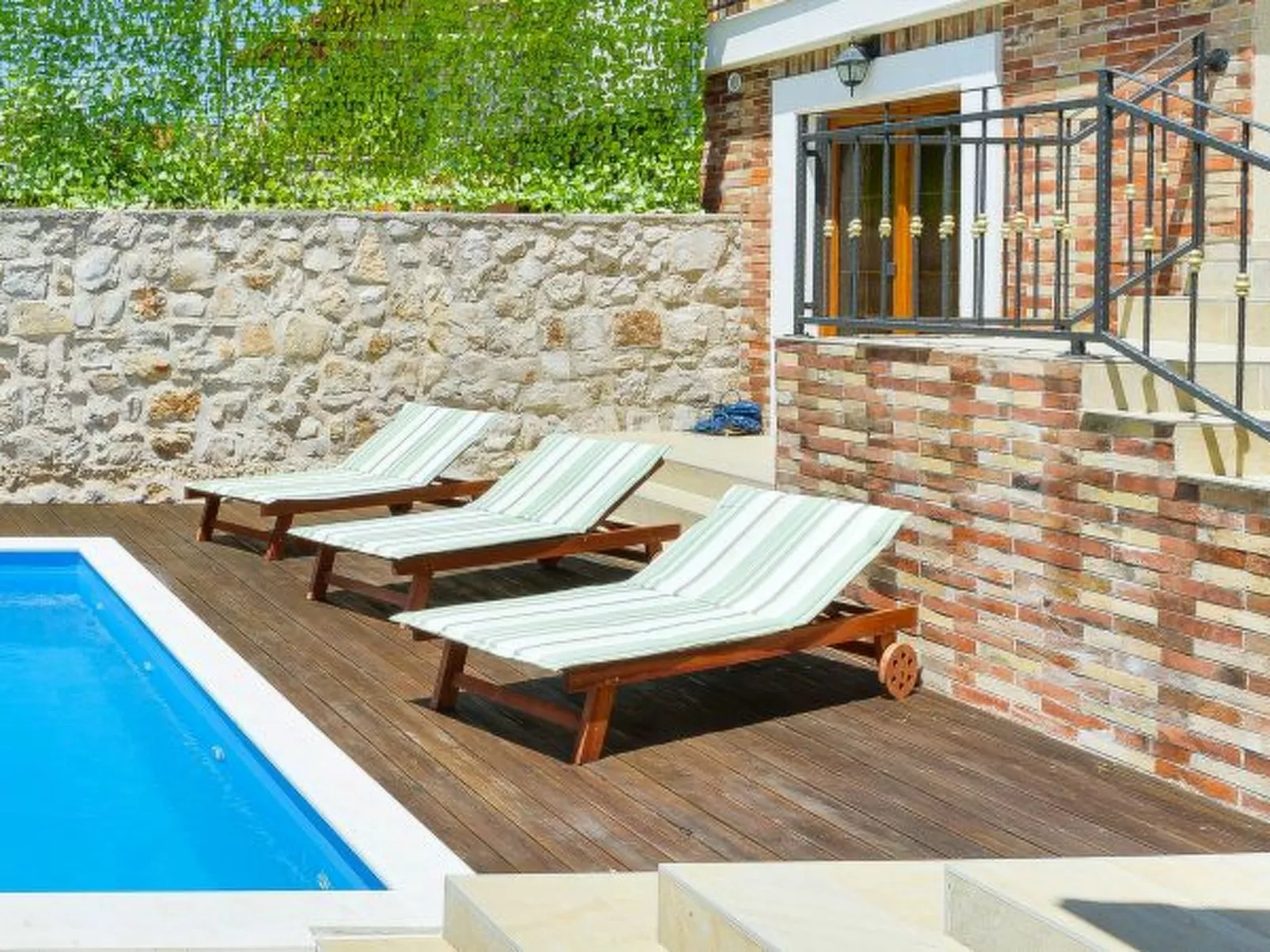 Stone villa Anita with pool - Image-tags.info