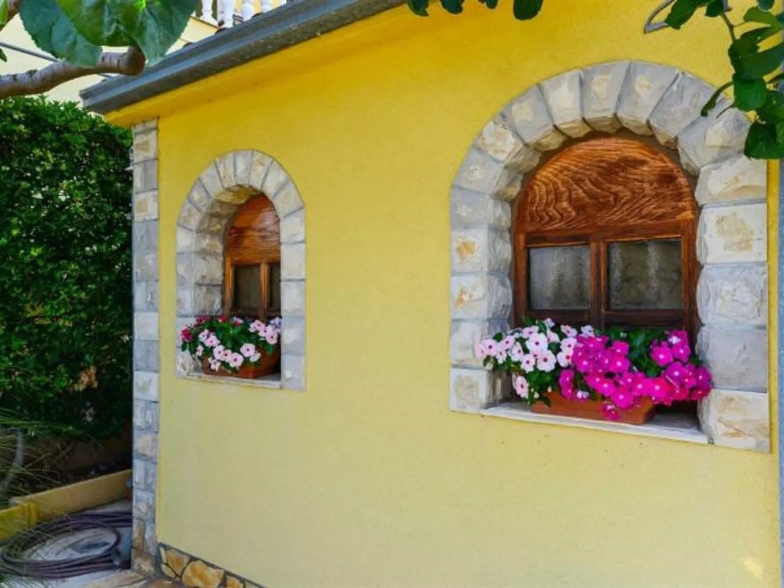 Holiday Apartment Inga with exit to the beach - Image-tags.info