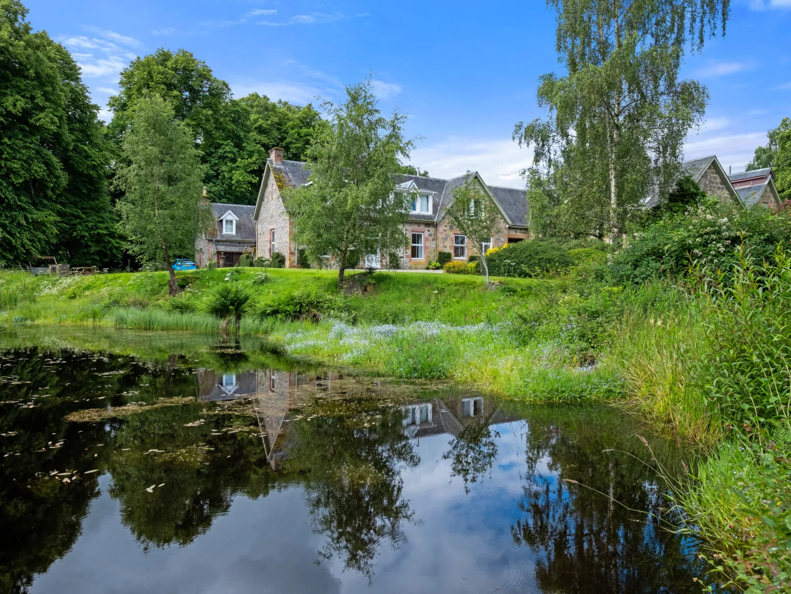 Old Dairy on Aigas Golf Course - Buiten