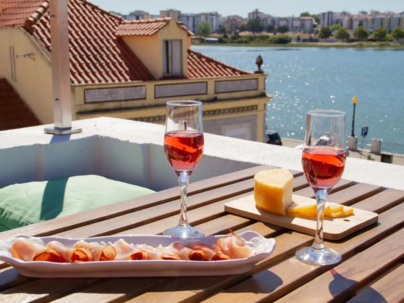 Seixal Bay Apartments - Loft - Buiten