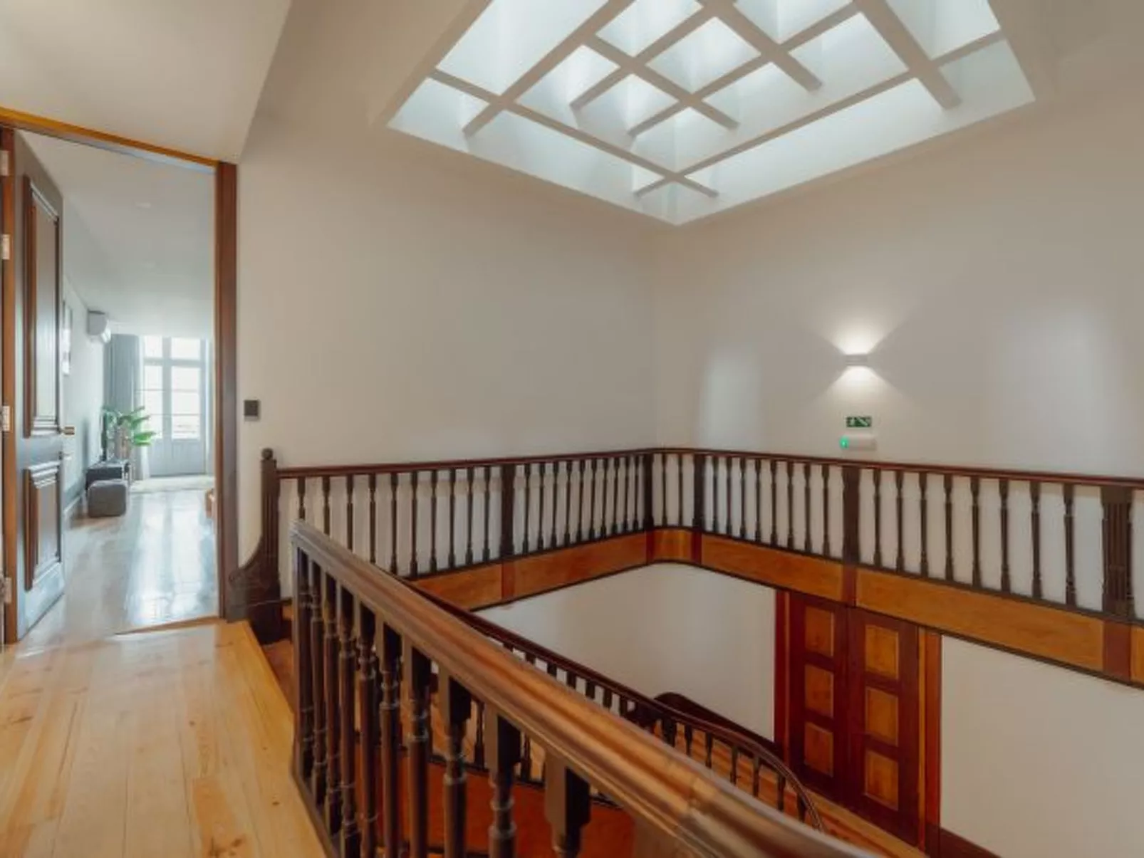 HEART OF PORTO APARTMENT E DUPLEX by VACATIONY - Binnen