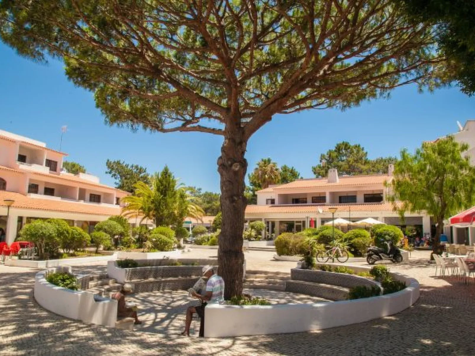 Falesia Beach A - Buiten