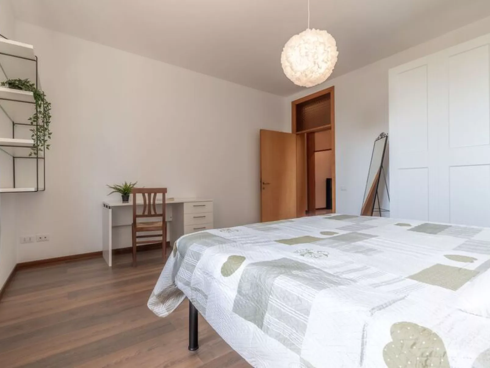 Sunrise Hill Holiday Home - Image-tags.info