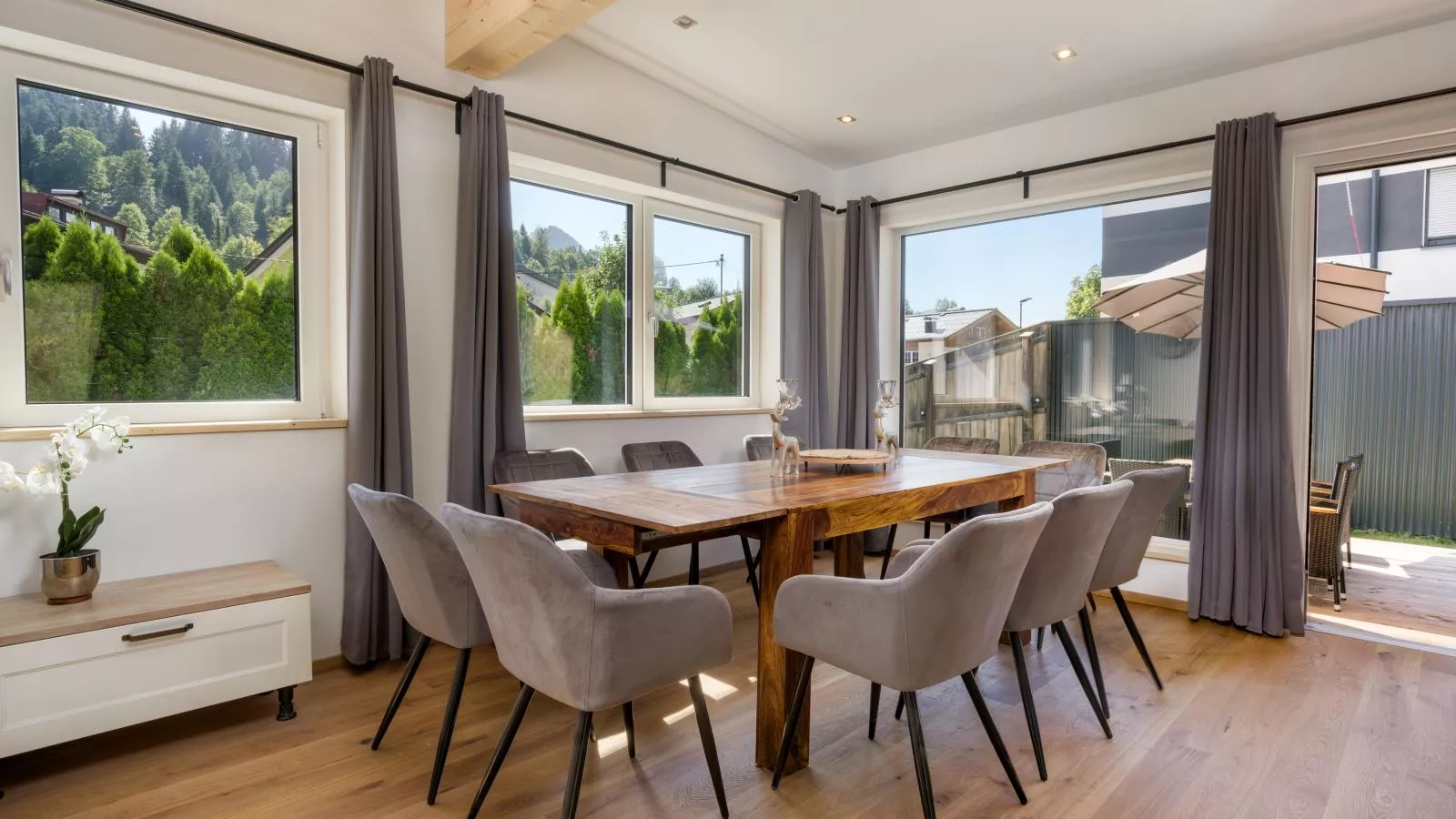 Chalet Hornblick-Eetkamer