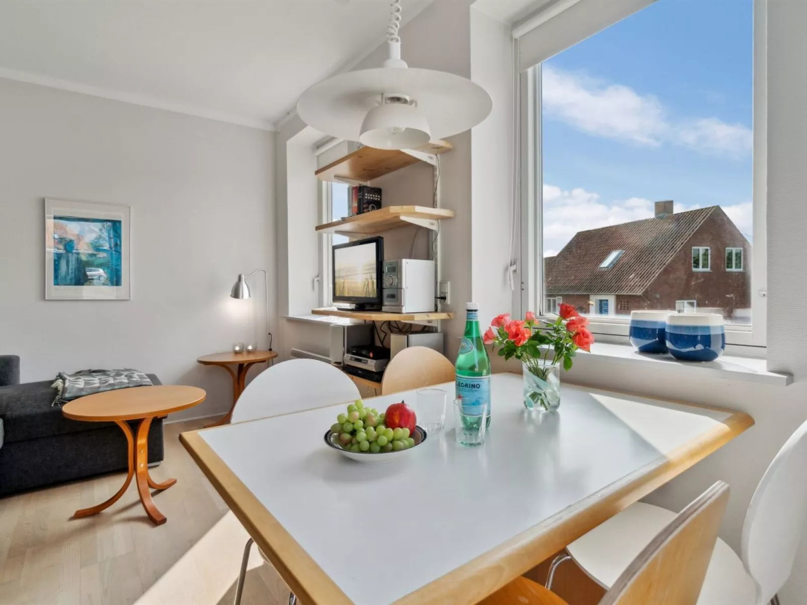 "Kamile" - 400m from the sea - Binnen