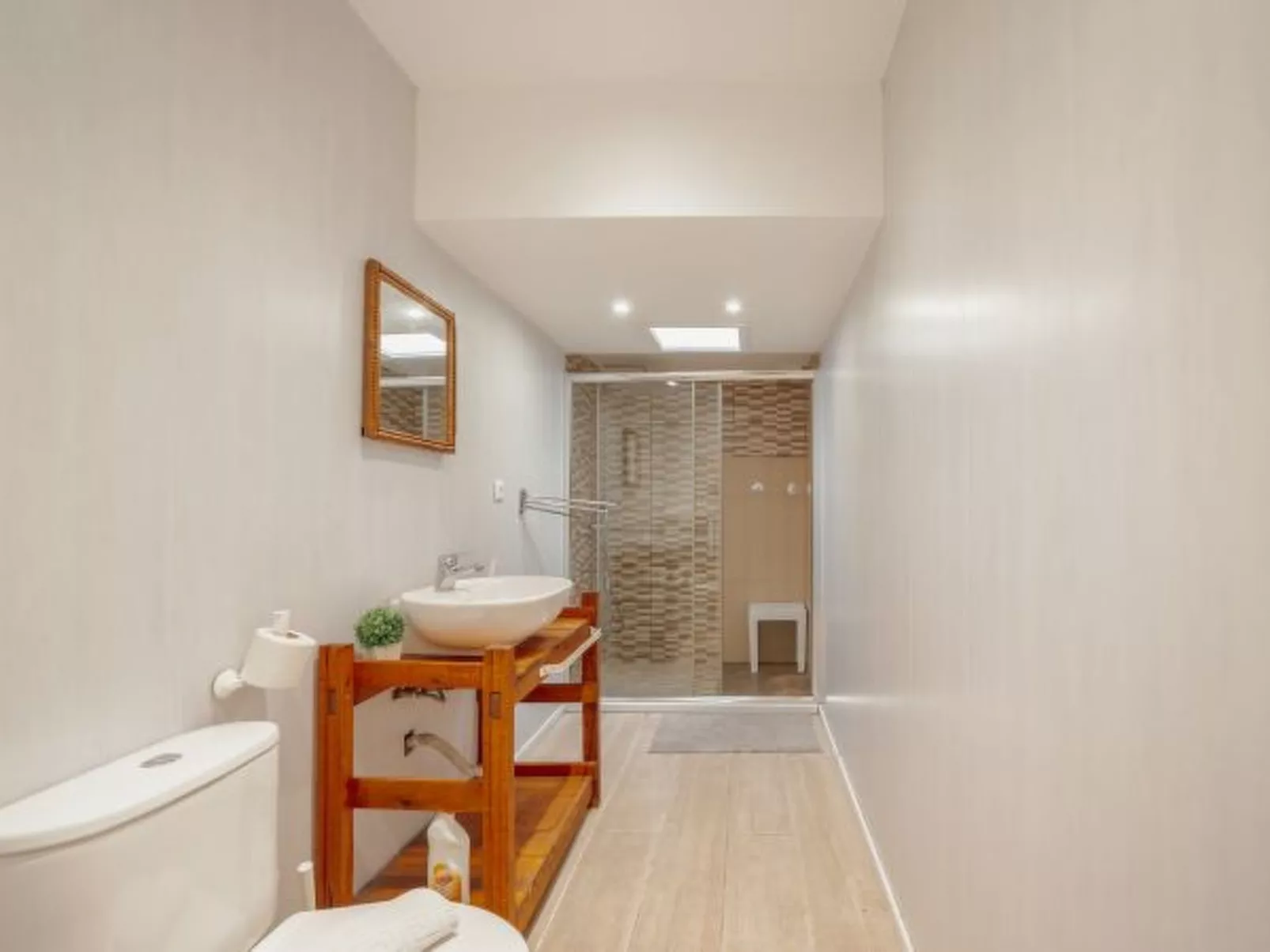 PORTO WINDOW TERRACE HOUSE by VACATIONY - Binnen