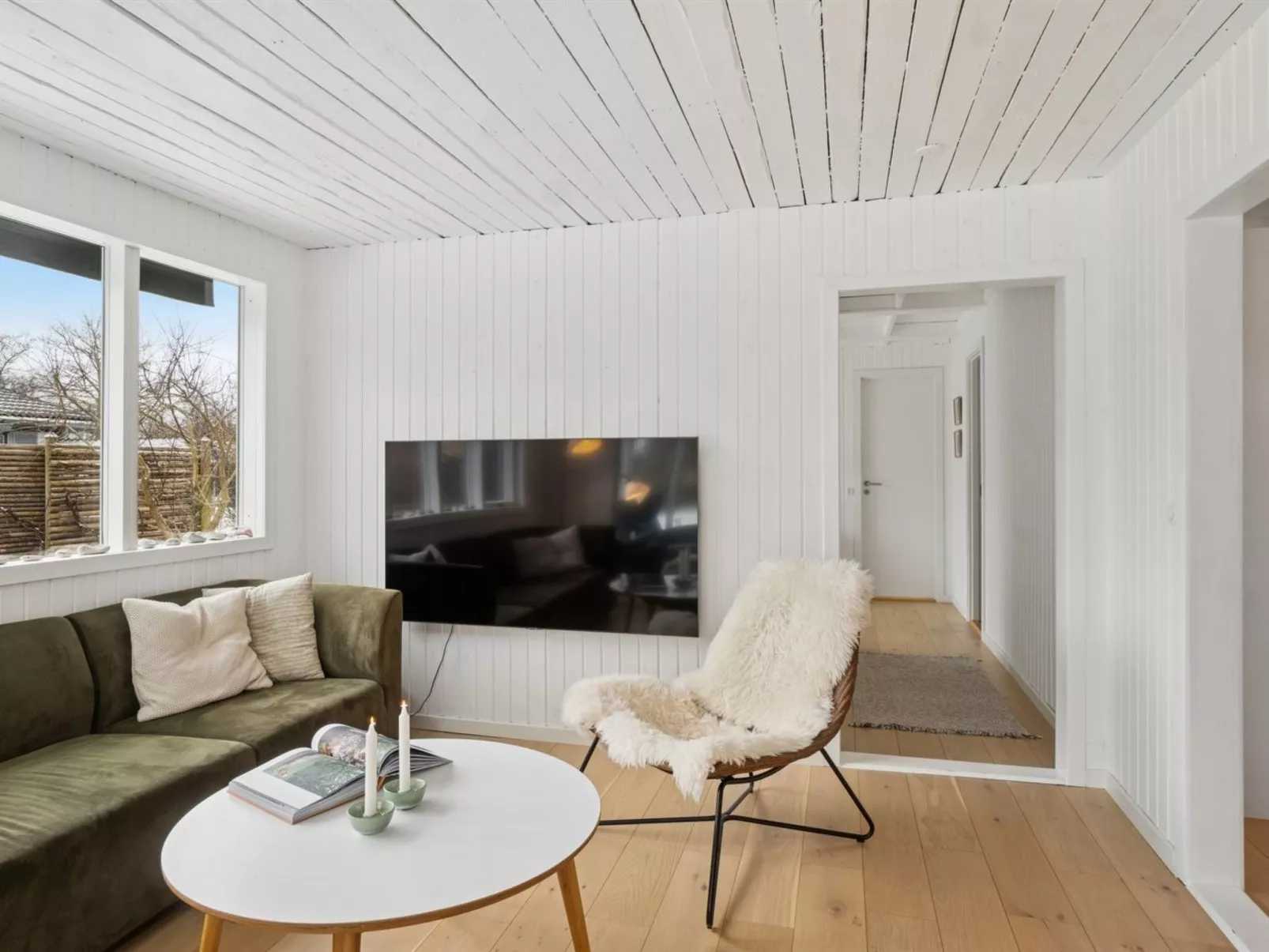 "Manko" - 250m from the sea - Binnen