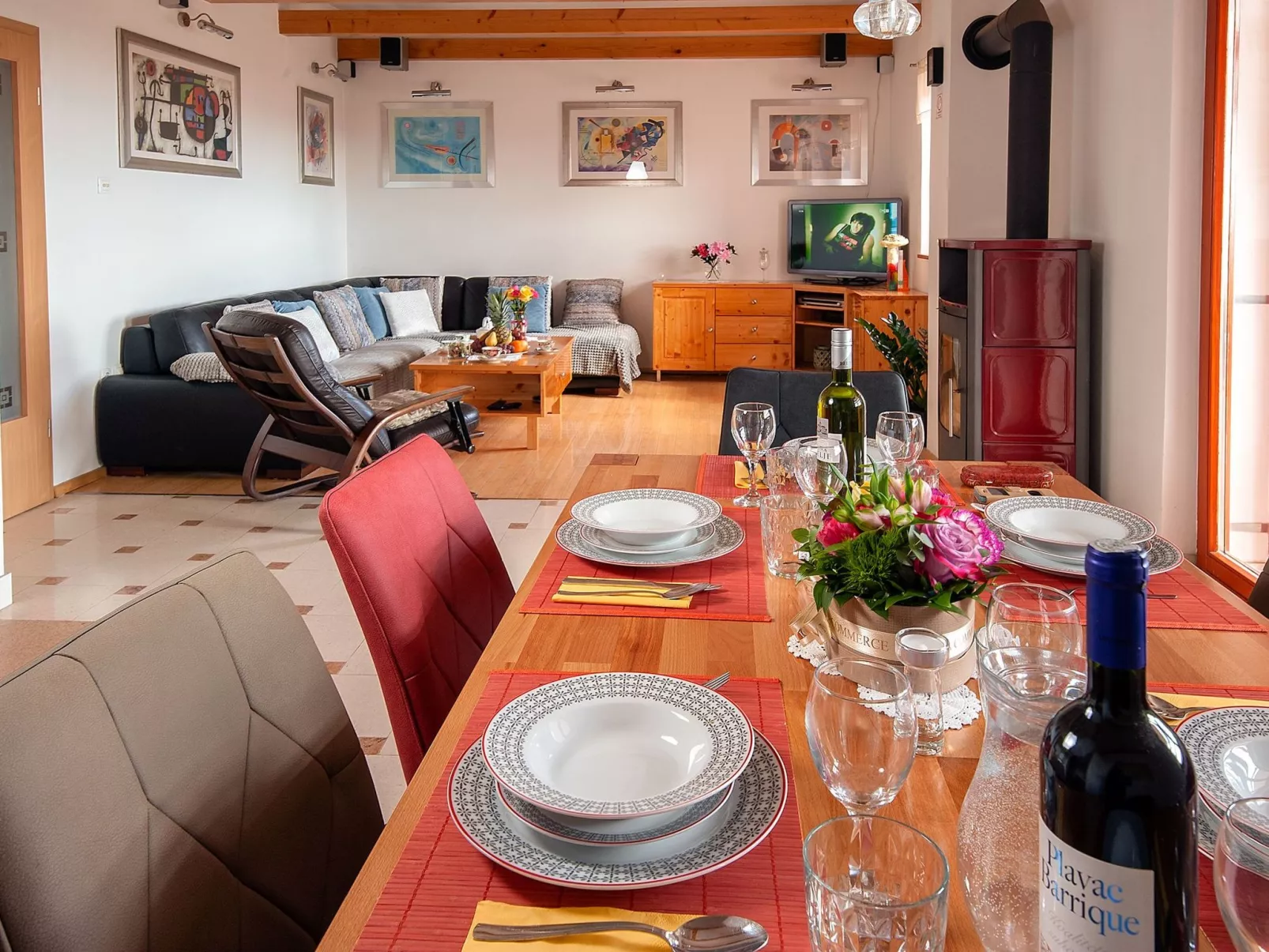 Haus in Mravince mit Whirlpool und Garten - Image-tags.info