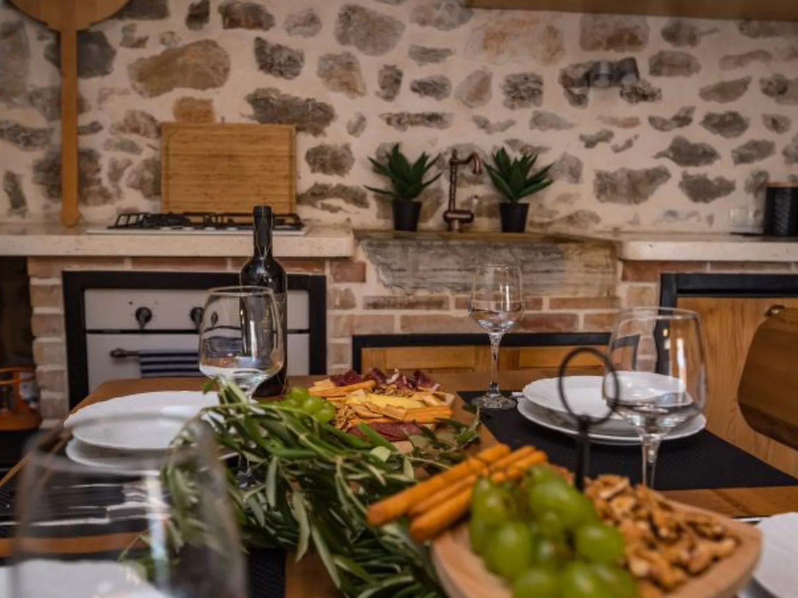 Villa Miandri with heated pool - Image-tags.info