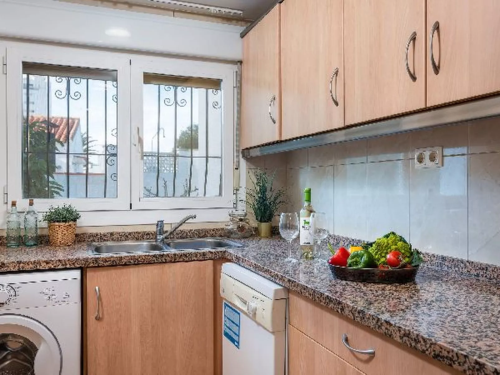 Villa Caleta - PlusHolidays - Image-tags.info