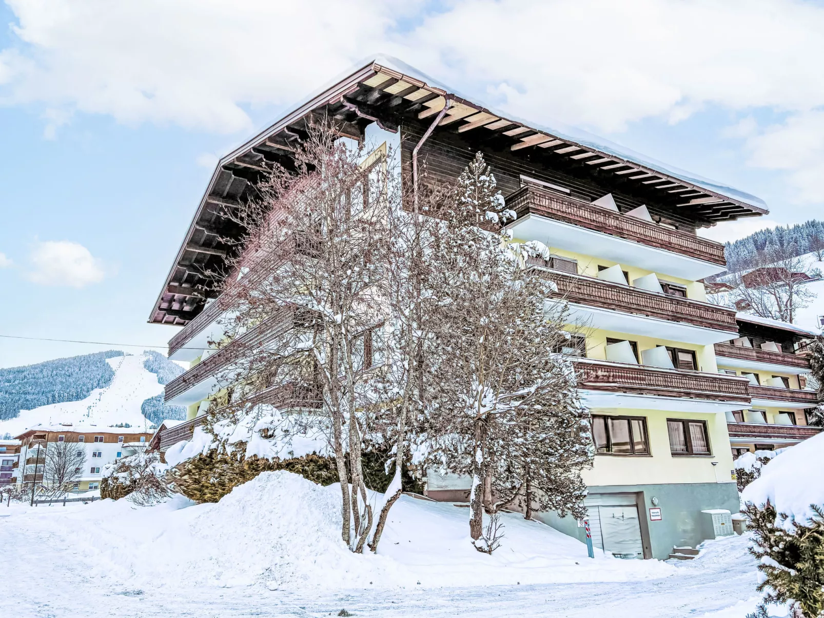 Kirchenblick - Buiten