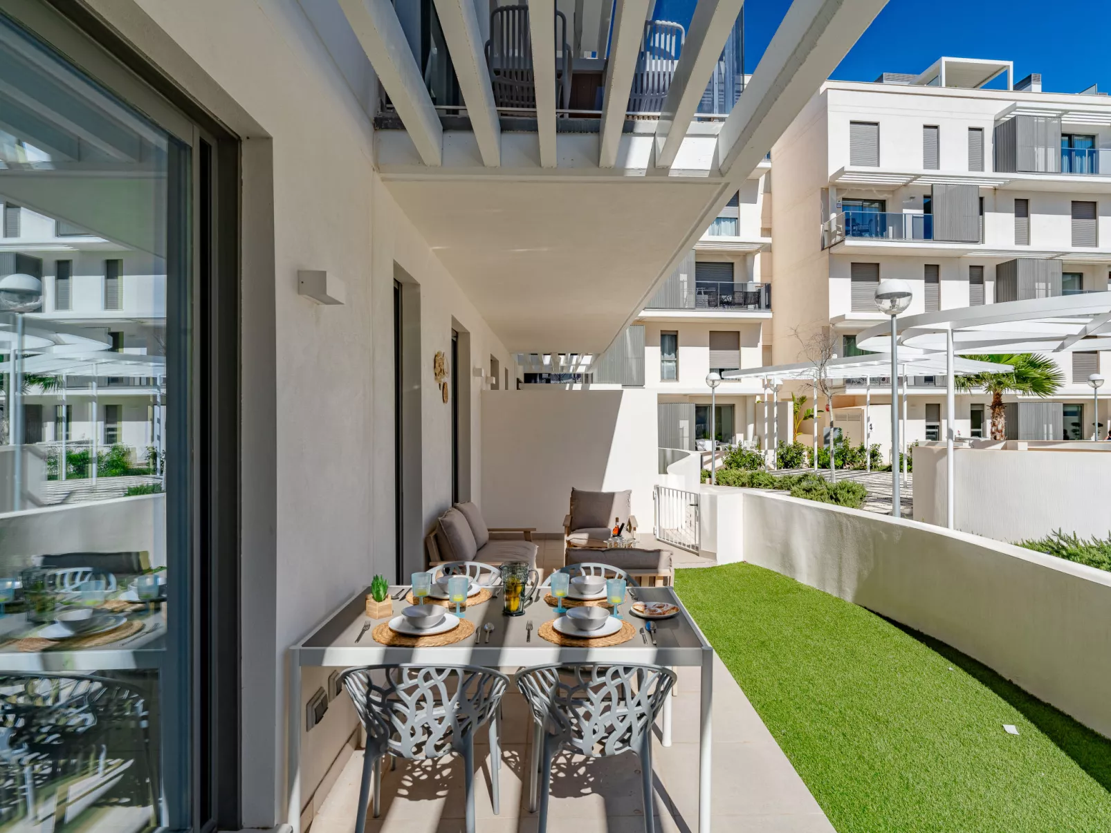 Marina Real III - Buiten