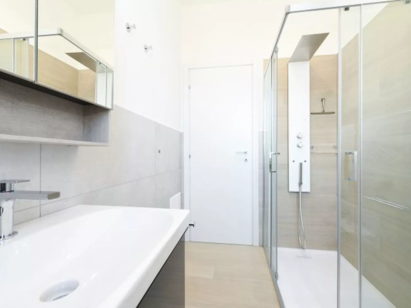 DesenzanoLoft Elegance - Image-tags.info