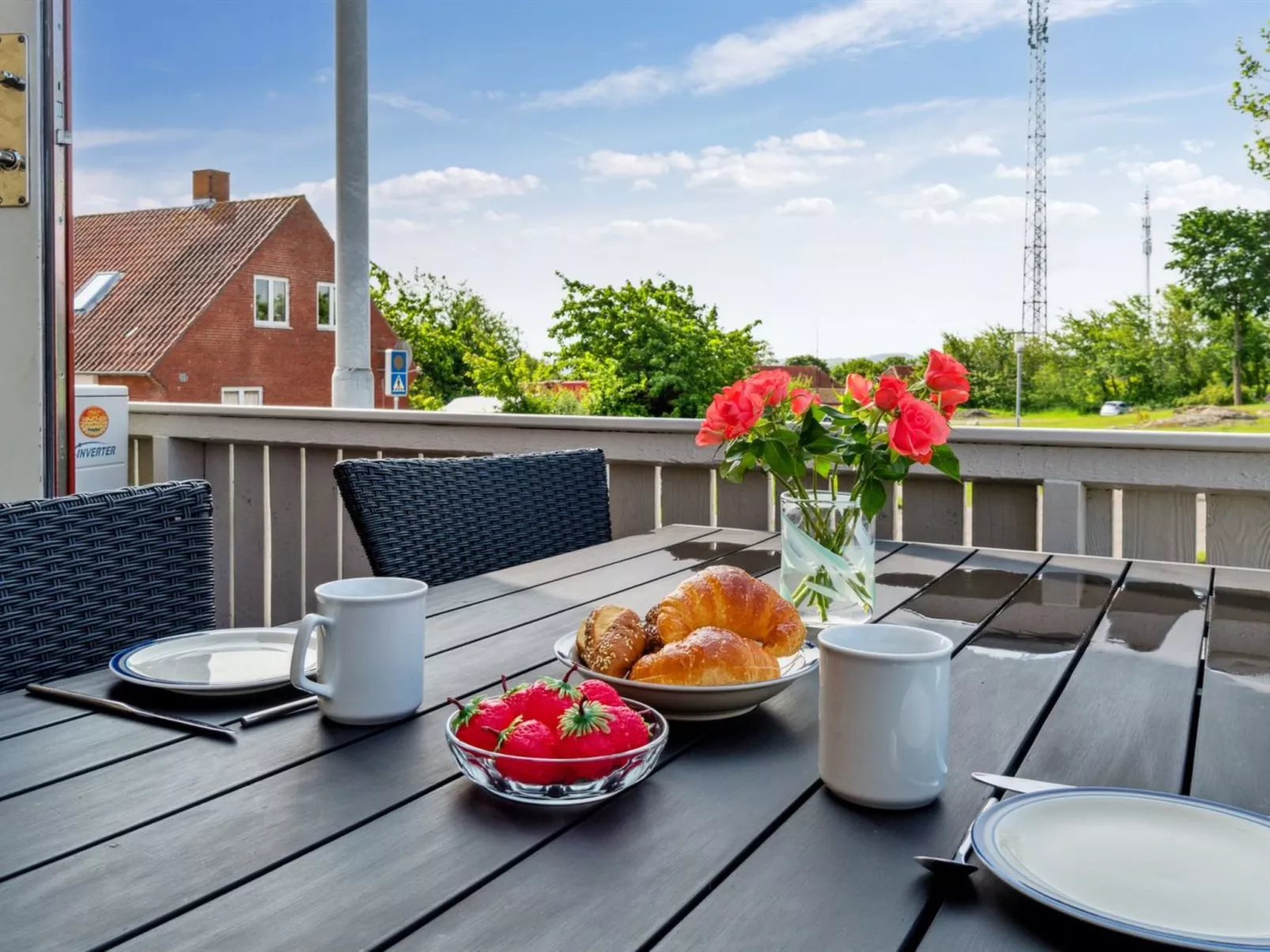 "Kamile" - 400m from the sea - Buiten