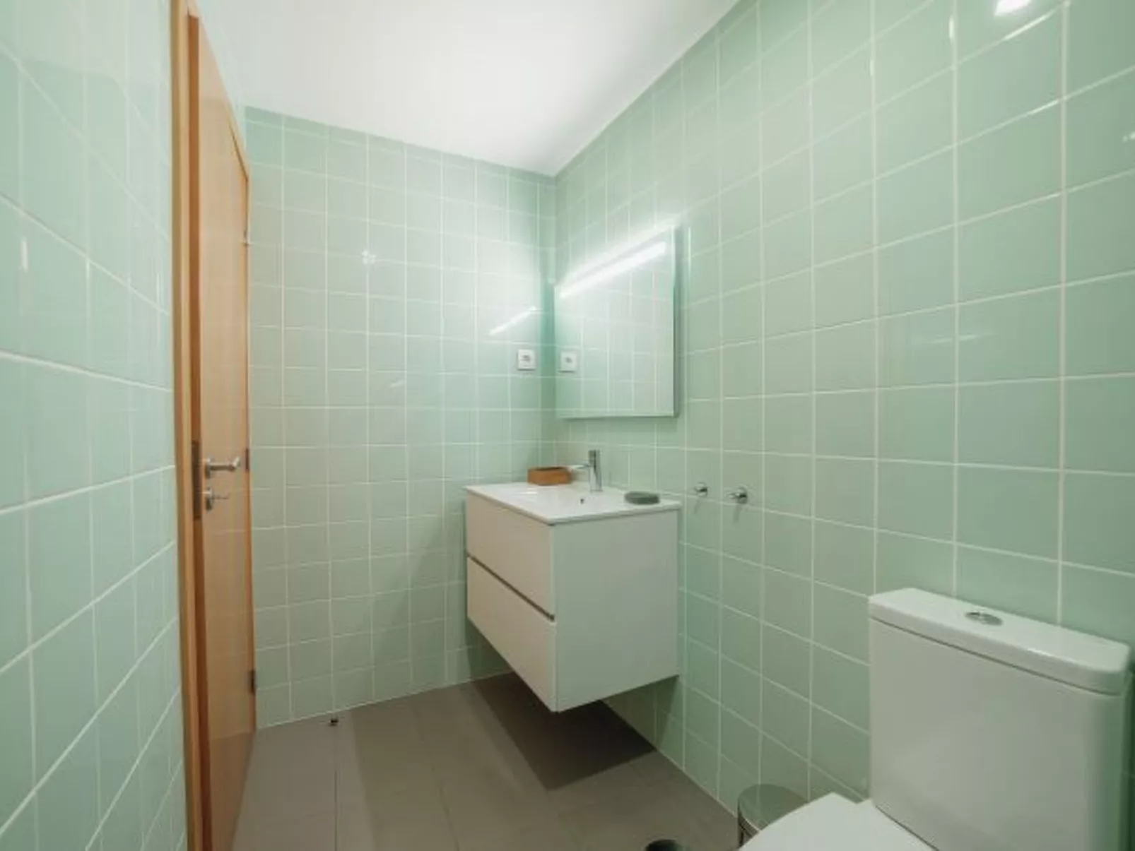 MODERN & STYLISH APARTMENT II by VACATIONY - Binnen