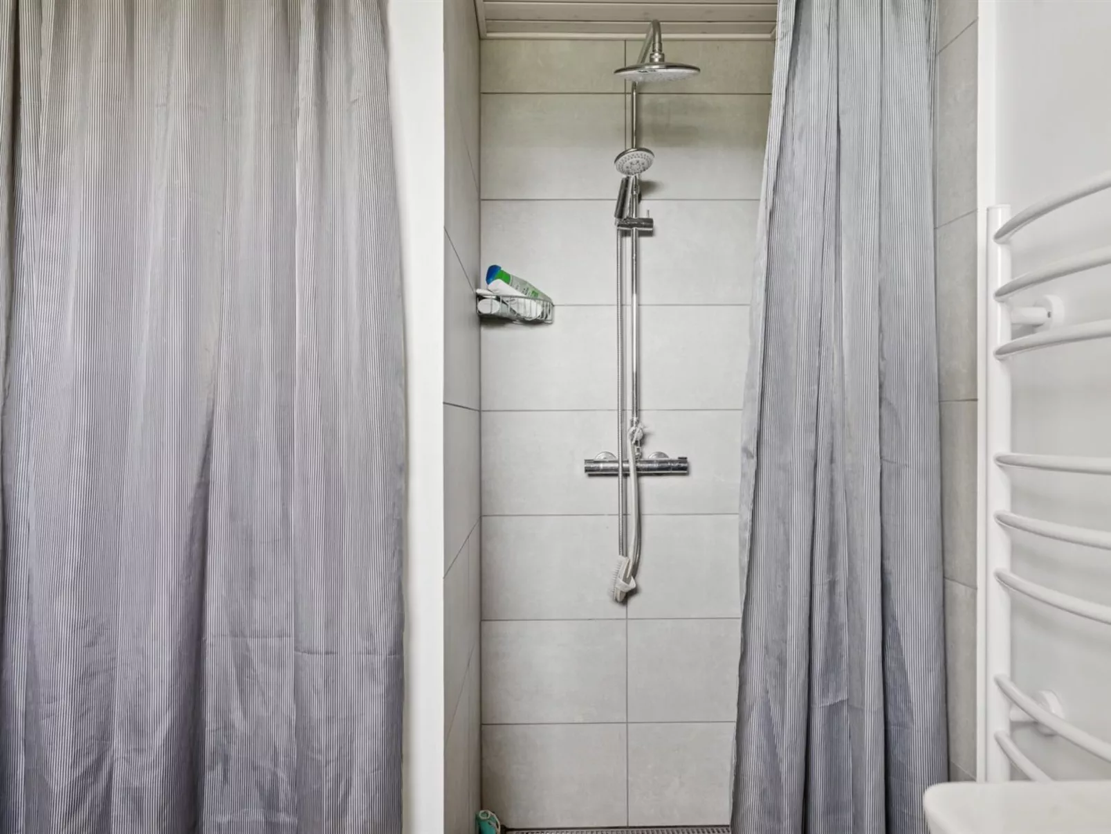 "Erin" - 200m from the sea - Binnen